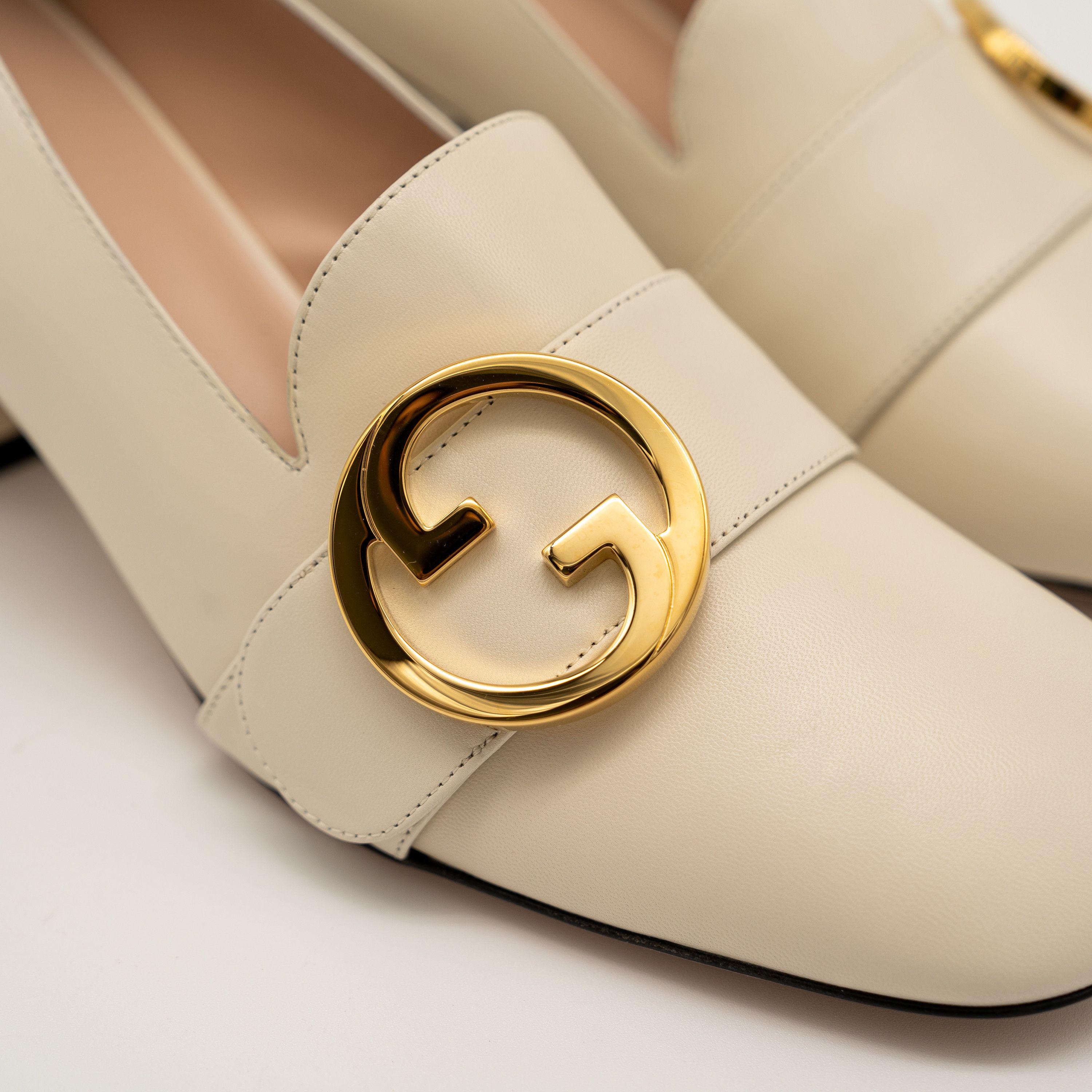 Gucci 40.5G 10.5 US Gucci Blondie Pump White GG Heels Leather Size US 10.5 / IT 40.5 - 7 Thumbnail