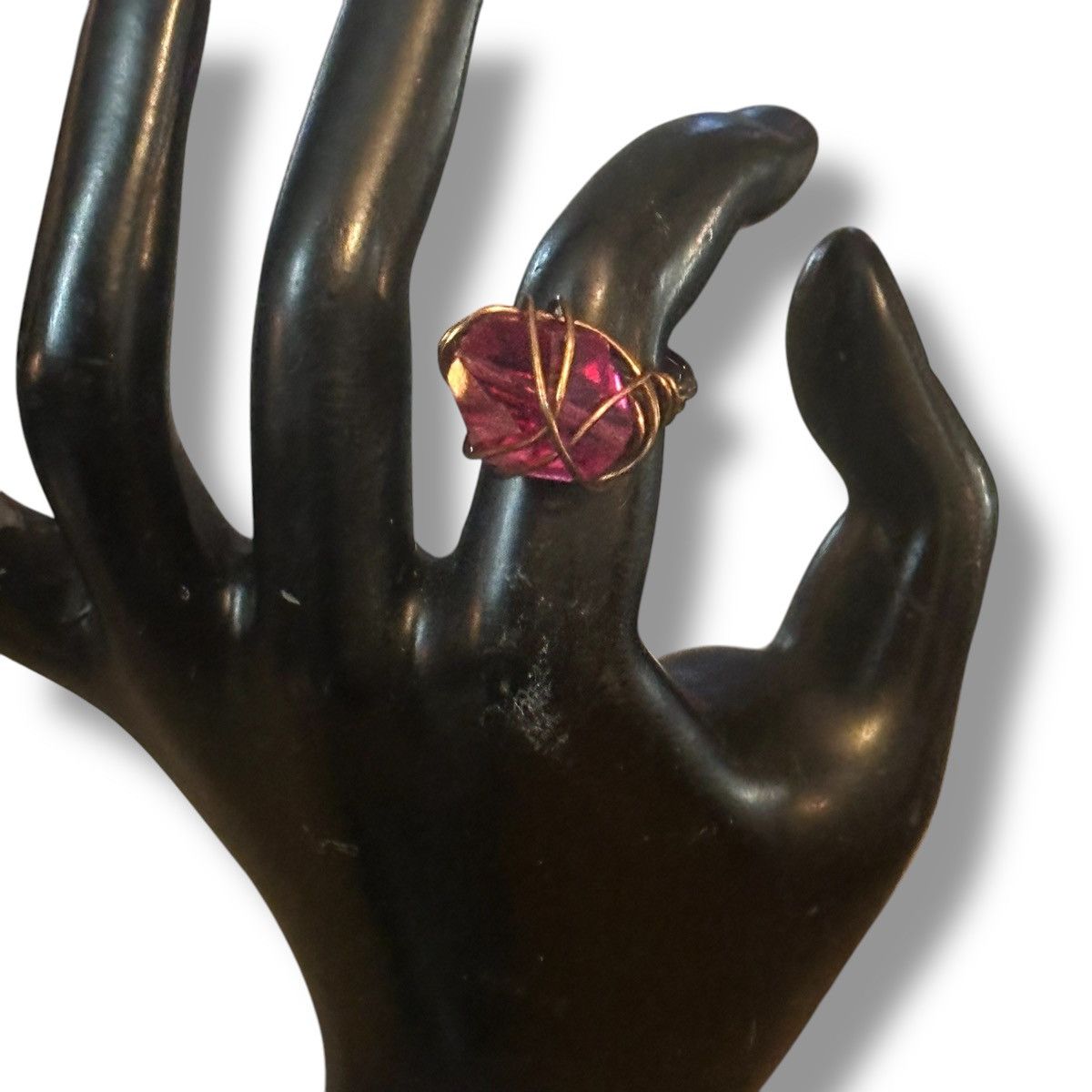 Vintage Vintage hot pink wire wrapped stone ring Size ONE SIZE - 2 Thumbnail