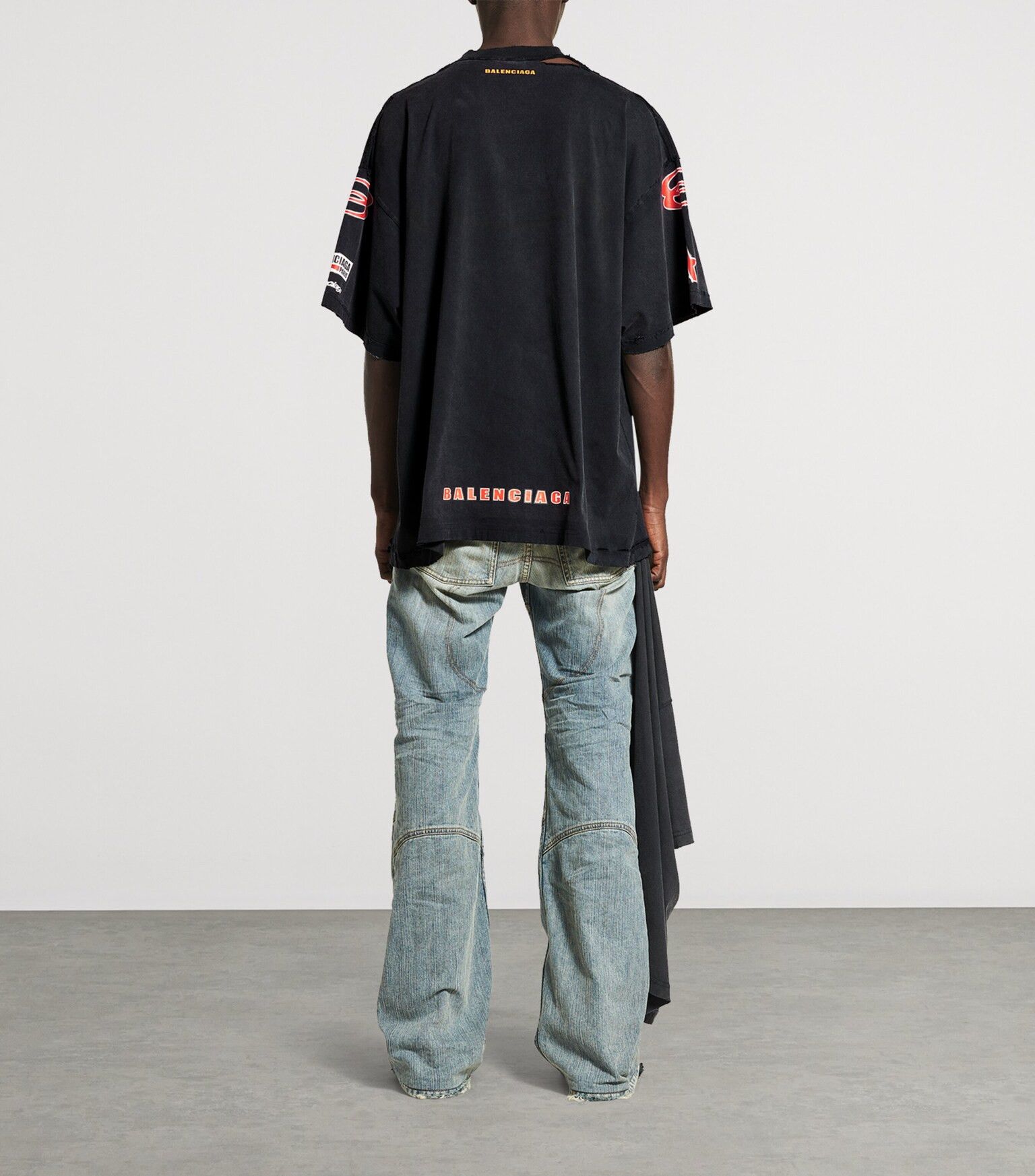 Balenciaga o1tr1nto0526 Sponsor Logos T-Shirt Oversized in Black Size US L / EU 52-54 / 3 - 4 Thumbnail