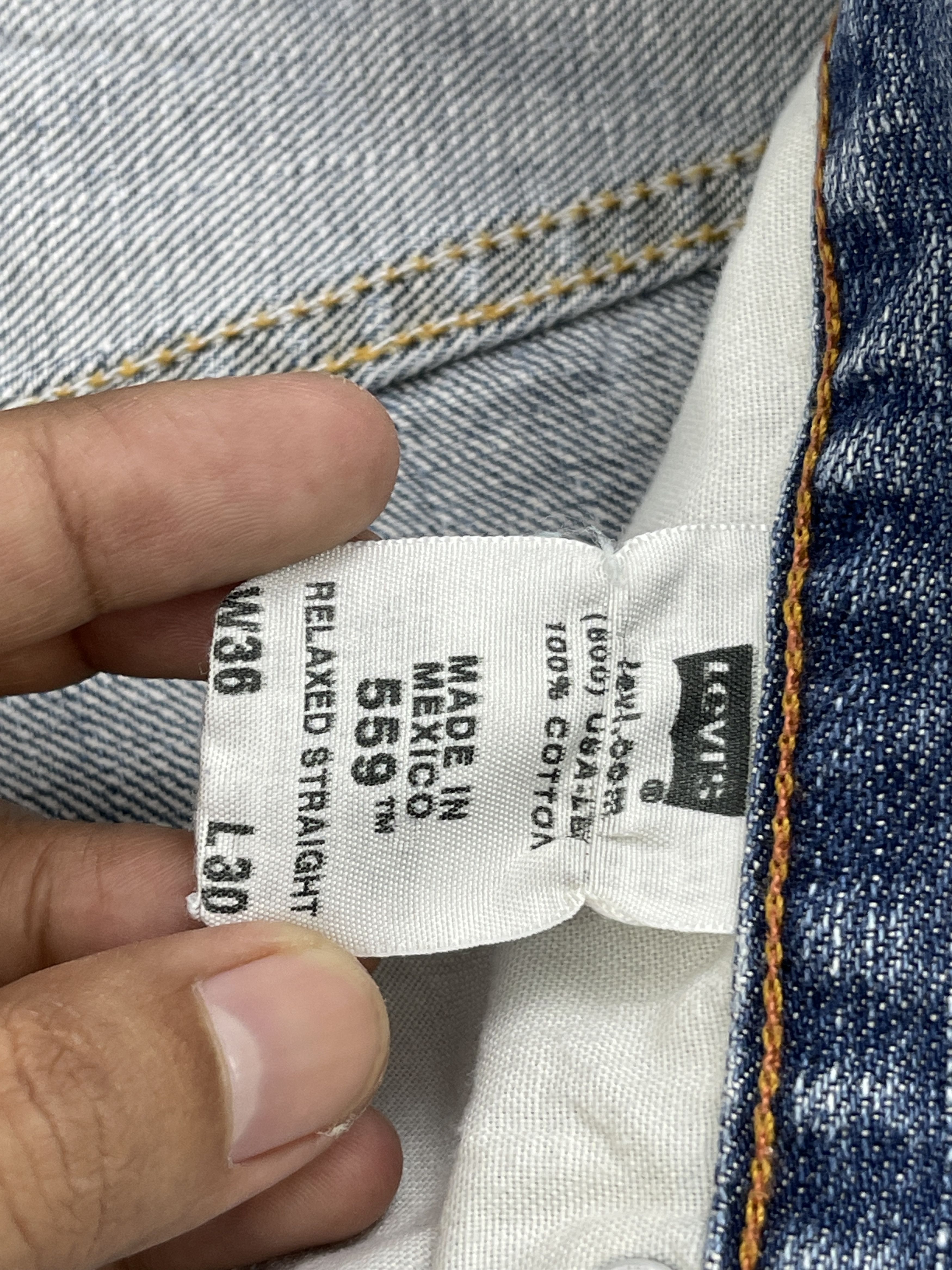 Levi's Vintage Levis 559 Faded Blue Jeans DP2515 Size US 33 - 7 Thumbnail