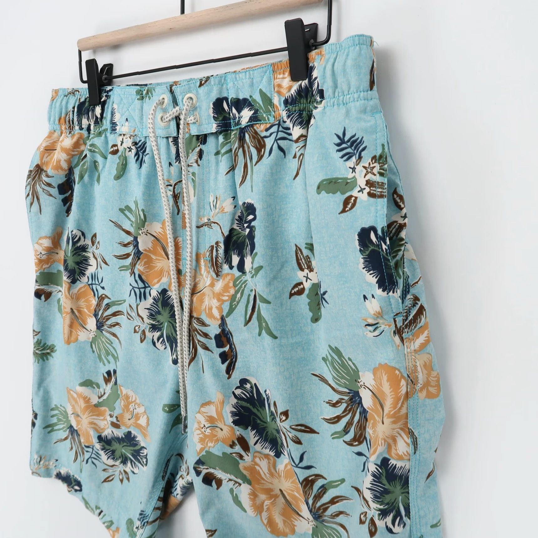 Vintage Coolibar Swim Trunks Mens M Blue Floral Tropical Lined Pockets Drawstring Size ONE SIZE - 2 Thumbnail