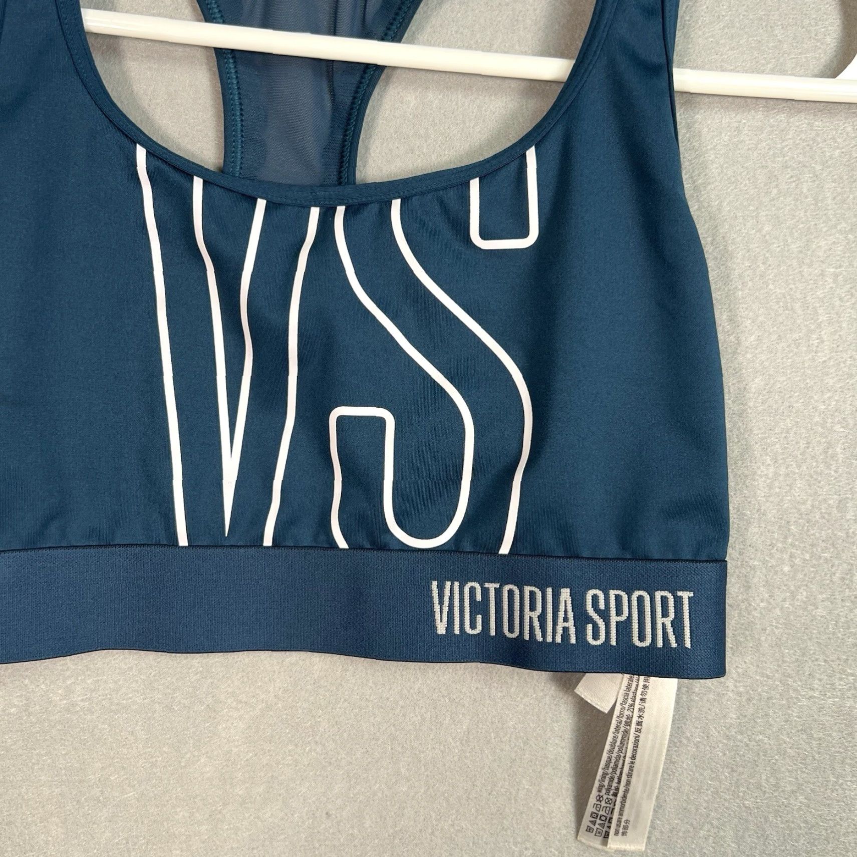 Victoria's Secret VINTAGE Victoria's Secret Bra Women XS Blue Racerback Sport Moisture Wicking Lightweight Wire Free Medium Support Size ONE SIZE - 2 Thumbnail