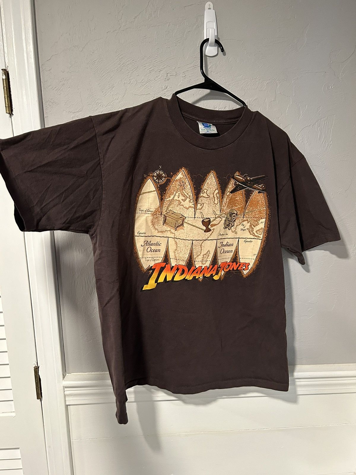Vintage Indiana Jones Single Stitch Map 90s AOP Brown Shirt Size US XL / EU 56 / 4 - 1 Thumbnail