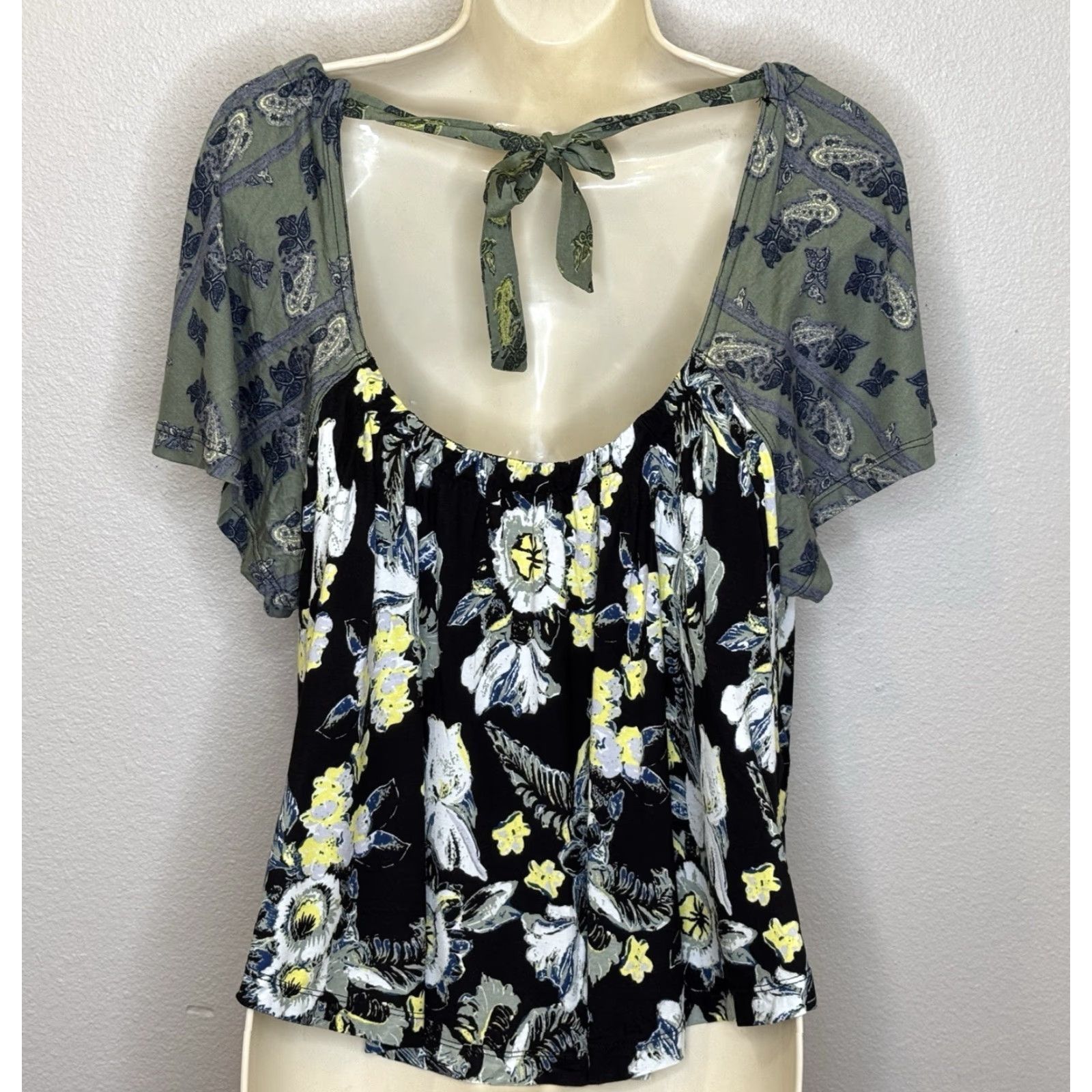 Free People Baja Babe Top Black Floral Print Oversized Fit Sz Medium NEW Womens