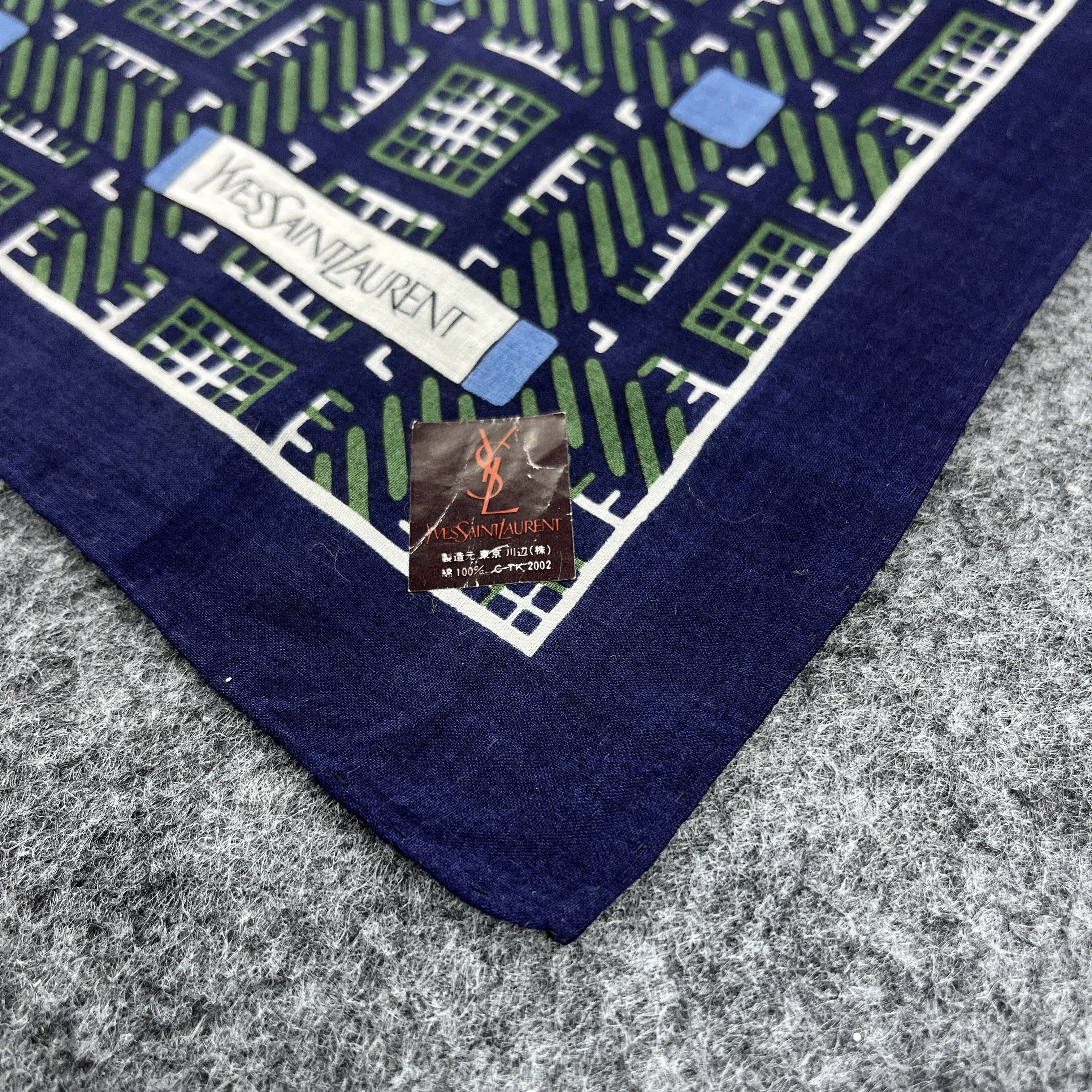 Vintage Yves Saint Laurent Handkerchief / Neckerchief B1008 Size ONE SIZE - 3 Thumbnail