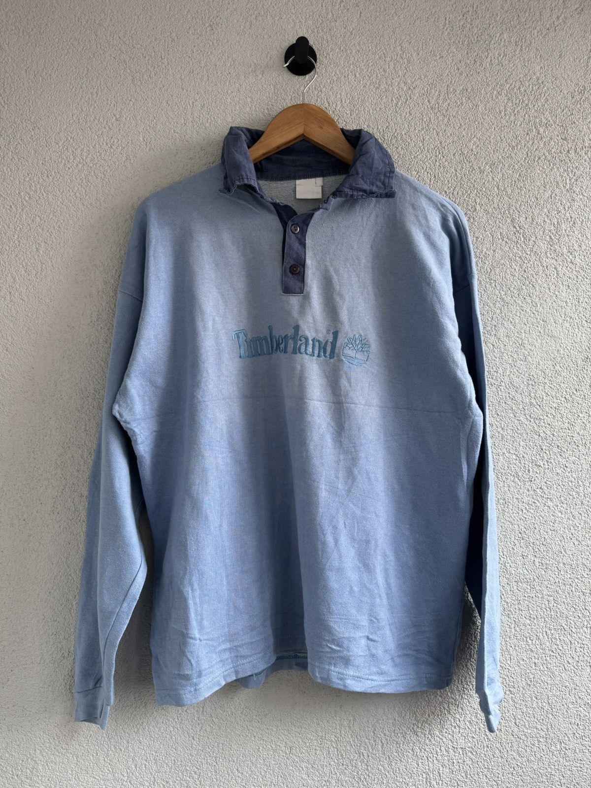 Timberland Timberland Sweatshirt Embroidered Logo Pullover Vintage Size US L / EU 52-54 / 3 - 1 Thumbnail