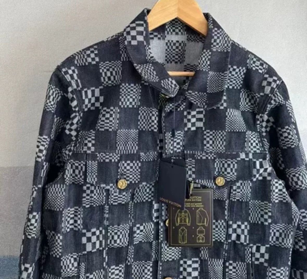 Louis Vuitton Louis Vuitton LV checkerboard hanging denim jacket Size US L / EU 52-54 / 3 - 3 Thumbnail