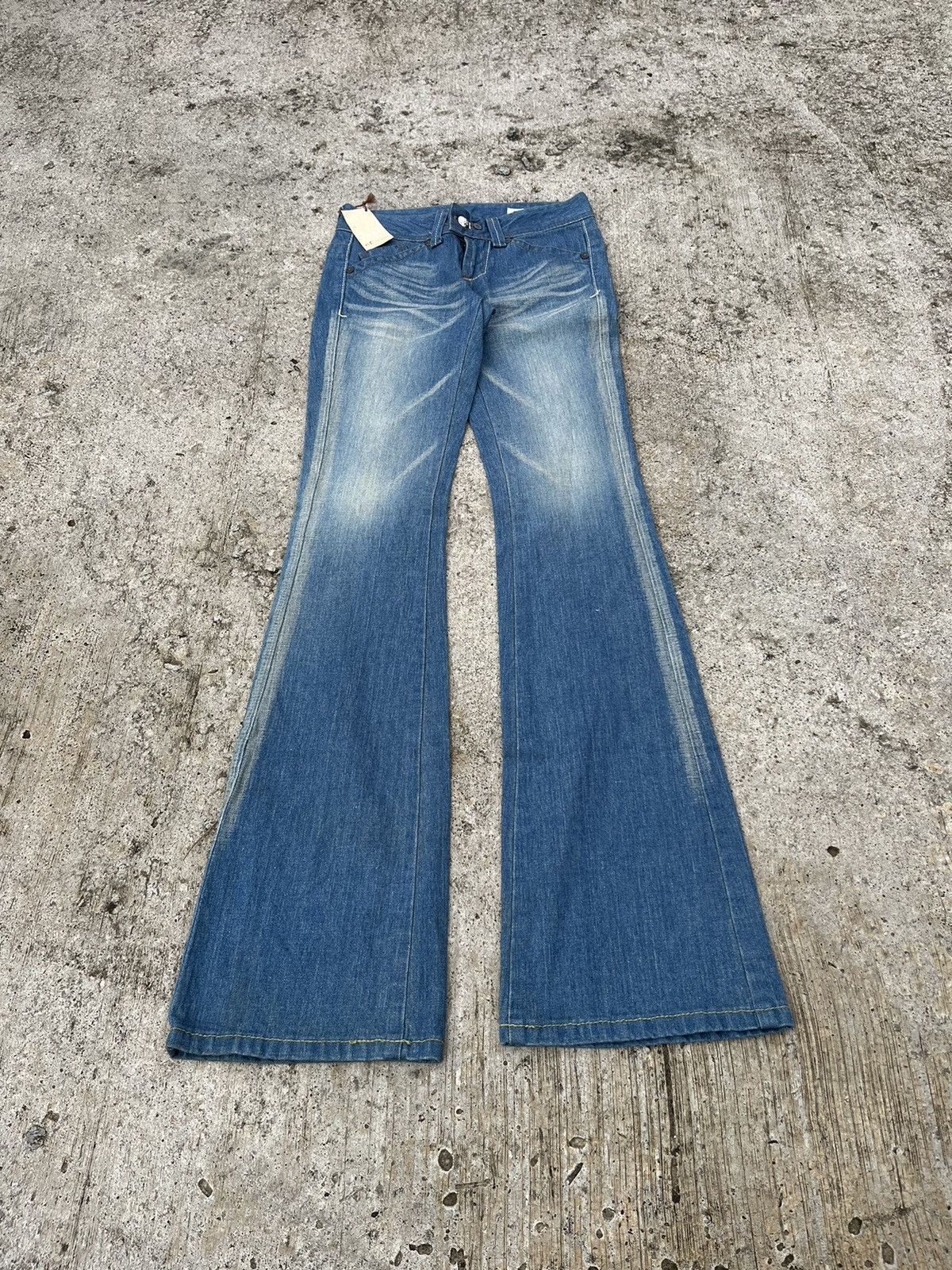 ET Boite Flare Jeans