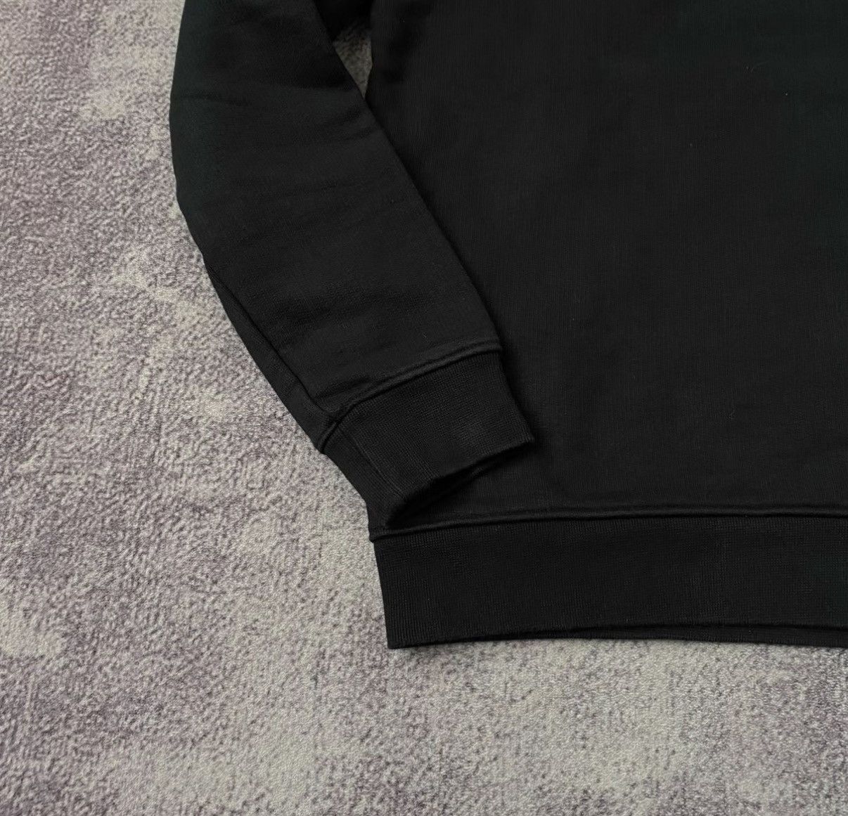 Vetements Vetements Demna Era Embroidered Long Sleeve Sweatshirt Size US S / EU 44-46 / 1 - 4 Thumbnail