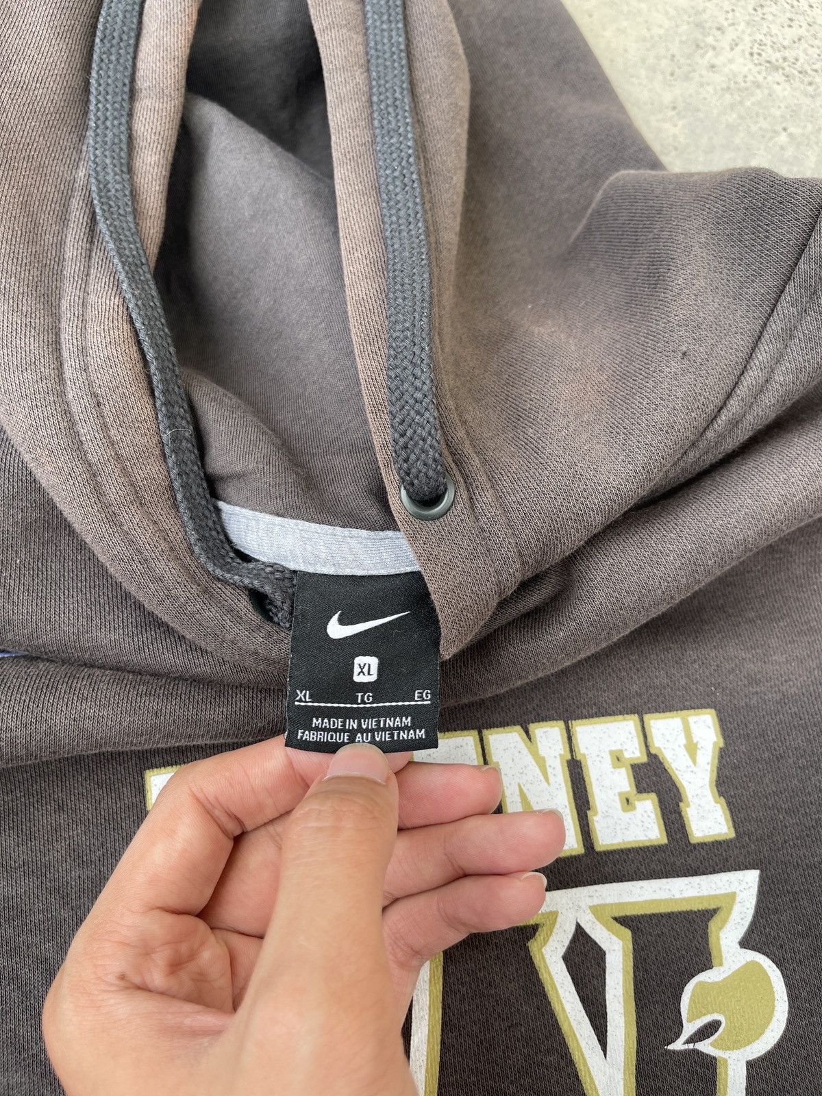 Nike × Vintage Vintage Y2K Sun Faded Brown Nike Whitney Volleyball Hoodie Size US XXL / EU 58 / 5 - 11 Thumbnail