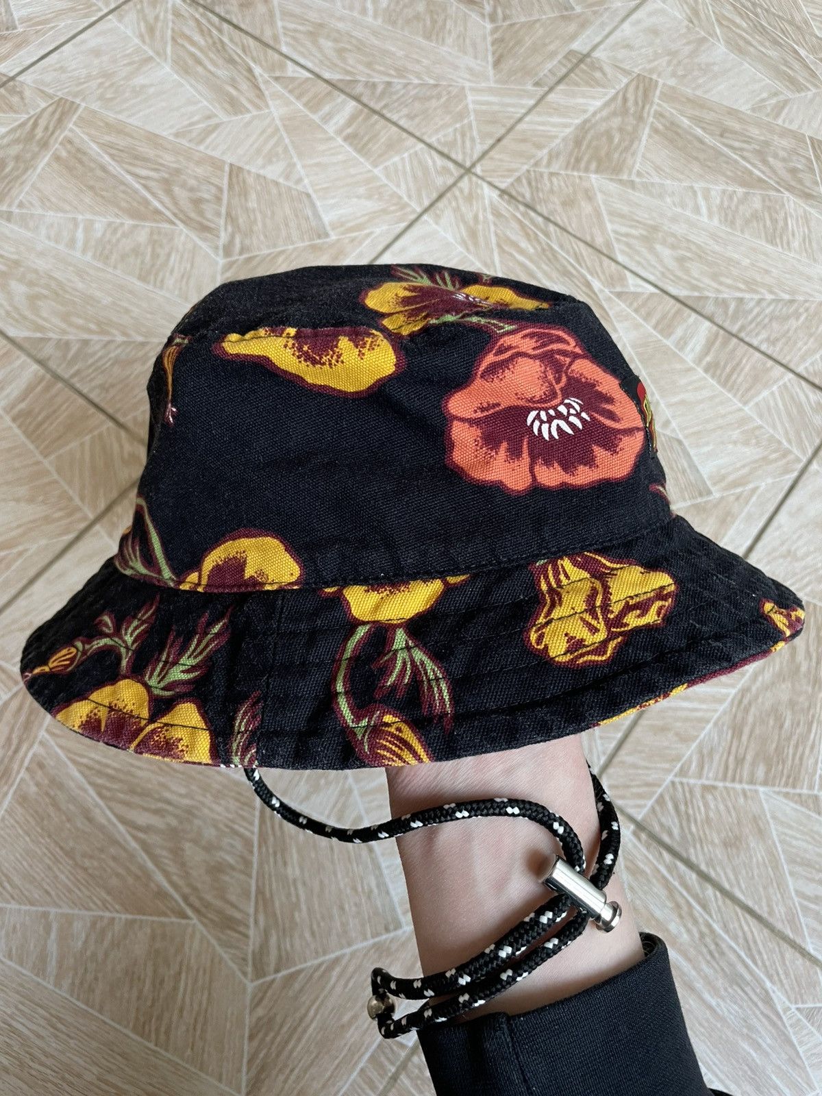 Santa Cruz Skateboards Santa Cruz Skateboard Embroidered Logo Y2K Flowers Bucket SB Size ONE SIZE - 2 Thumbnail