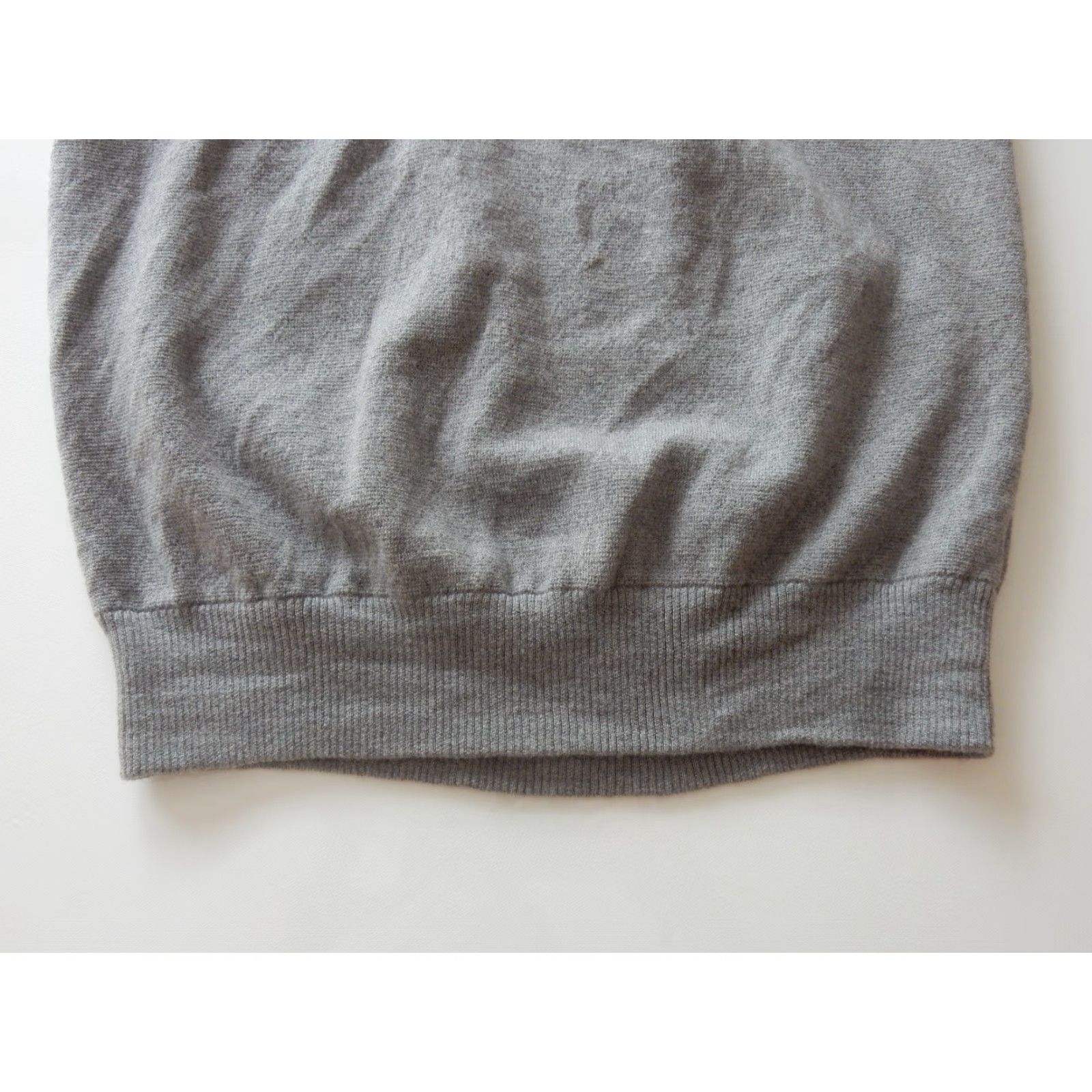 Peter Millar Peter Millar Vest Shirt M Mens 1/4 Zip Wool Gray 21 inch Chest 30 inch Length Mint Condition Size US M / EU 48-50 / 2 - 2 Thumbnail