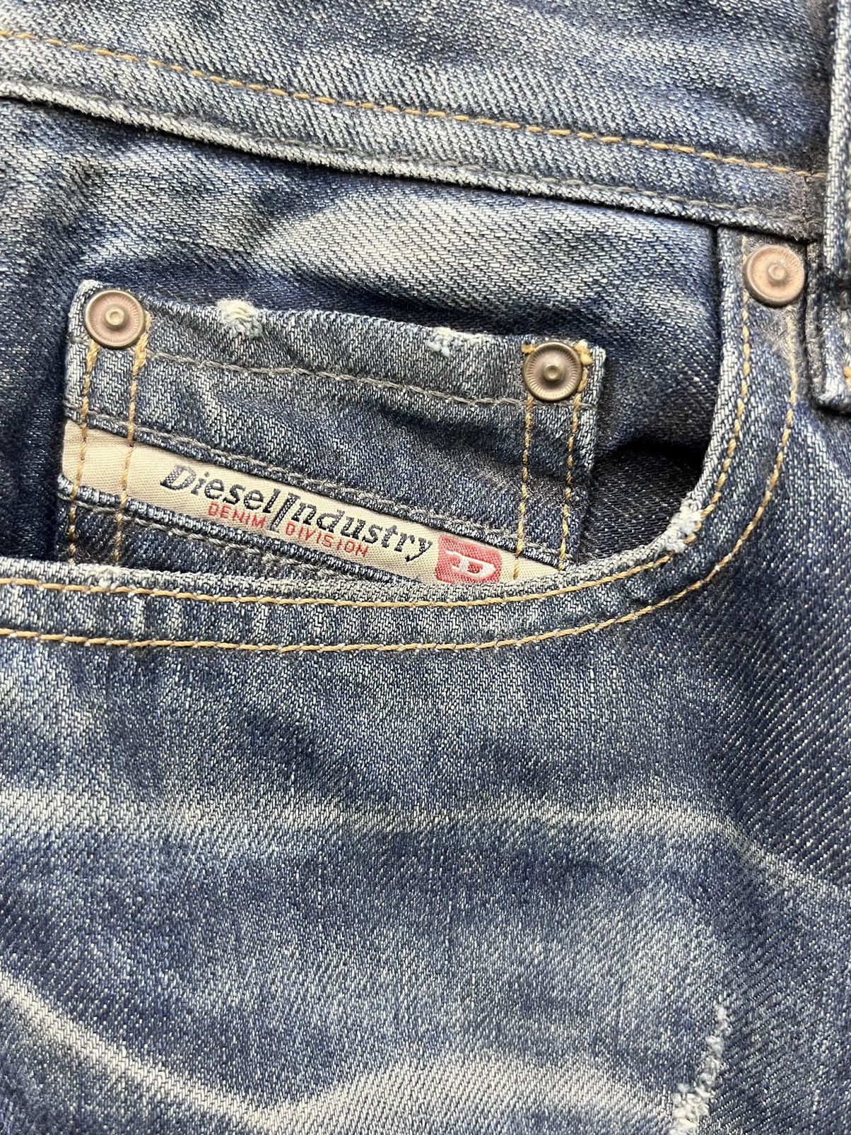Diesel RARE🔥Vintage DIESEL ZATINY Mudwash Regular Bootcut Flare💥 Size US 29 - 4 Thumbnail