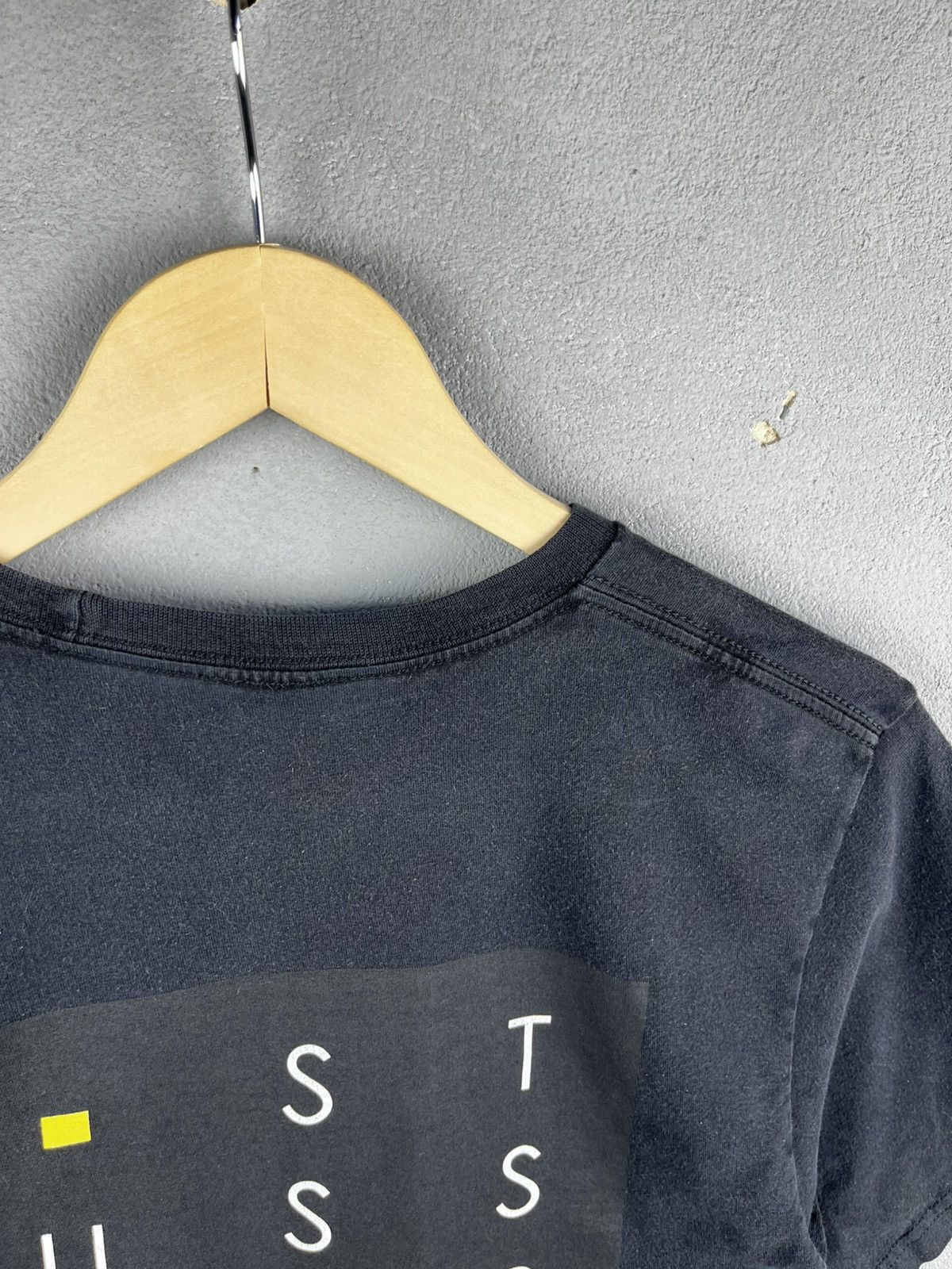 Stussy Stussy distressed t shirt Size US S / EU 44-46 / 1 - 12 Thumbnail