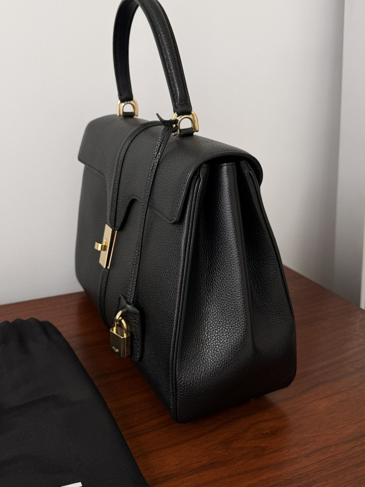 Celine Classic 16 Bag in Grained Calfskin Size ONE SIZE - 11 Thumbnail