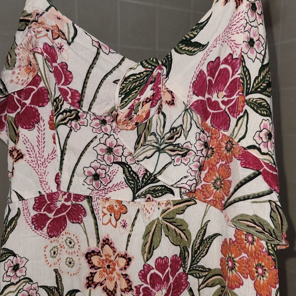 Other EUC Angie SleevelessFloral Rosette Trim AsymmetricalHemDress Size S / US 4 / IT 40 - 5 Thumbnail