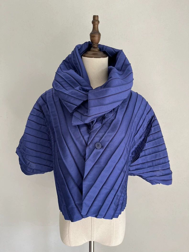 Issey Miyake Issey Miyake size:2 Blue mainline transformable coat Size XS / US 0-2 / IT 36-38 - 3 Thumbnail