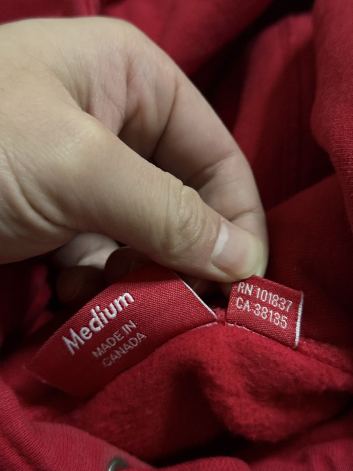 Supreme Supreme fw17 purple on red box logo hooded hoodie Size US M / EU 48-50 / 2 - 4 Thumbnail