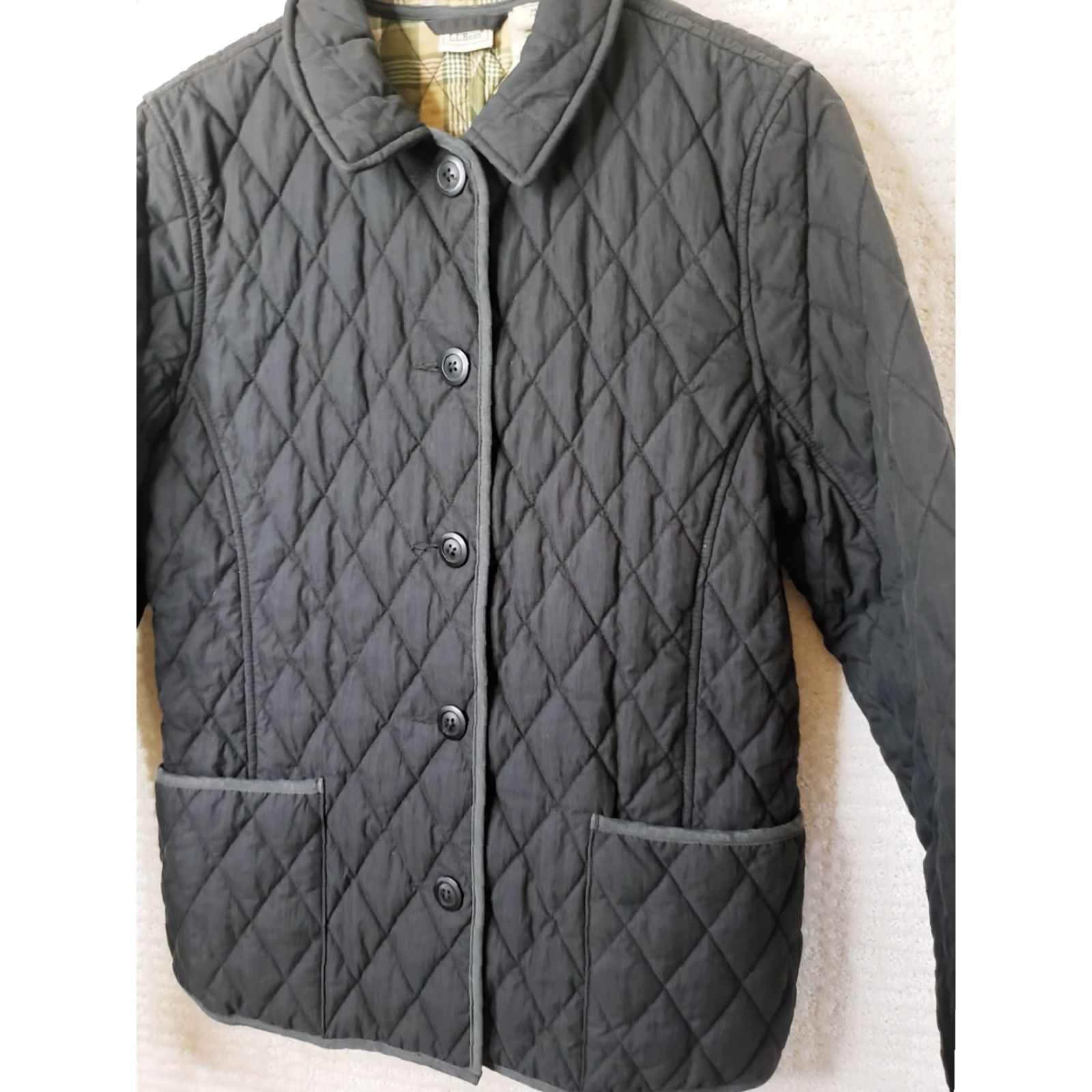 Vintage VINTAGE L.L.Bean Women's M Petite Black Quilted Thermore Button Up Classic Jacket 0BDA1 Size M / US 6-8 / IT 42-44 - 3 Thumbnail