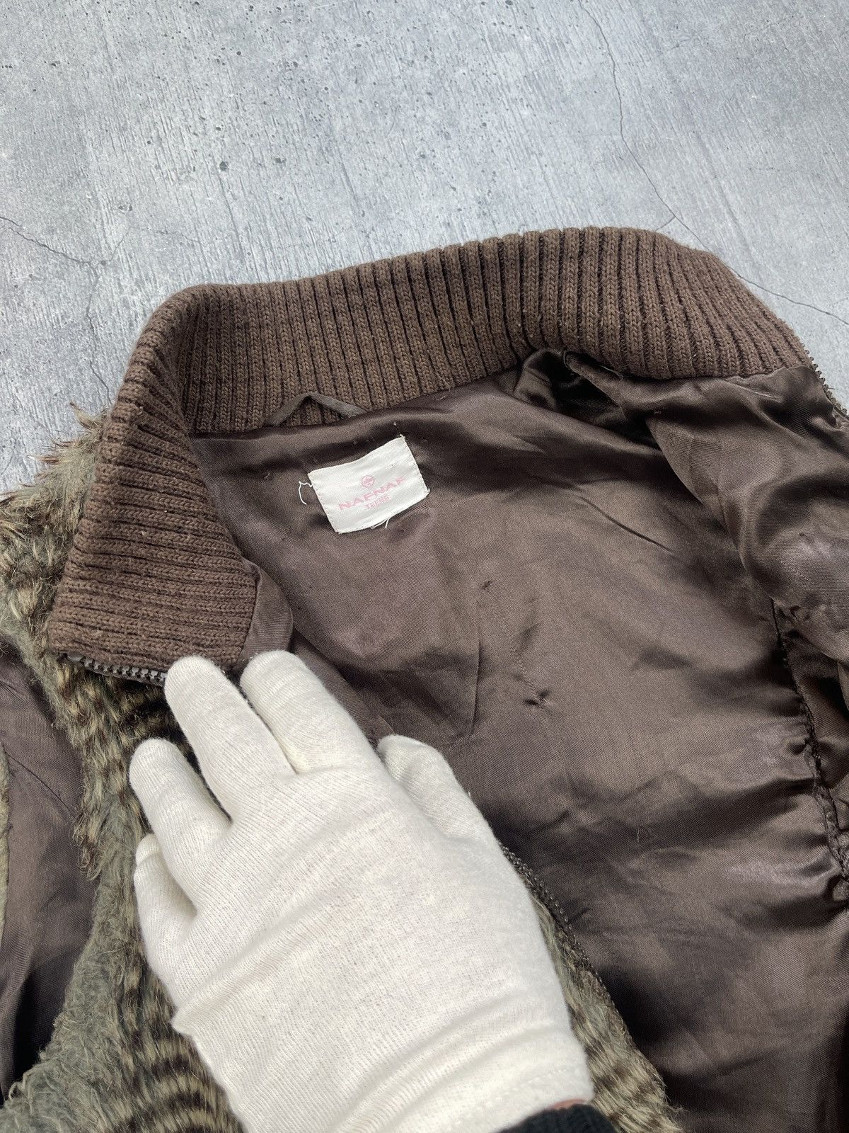 Japanese Brand Vintage Japanese Fur raccoon avant-garde vest Size L / US 10 / IT 46 - 5 Thumbnail