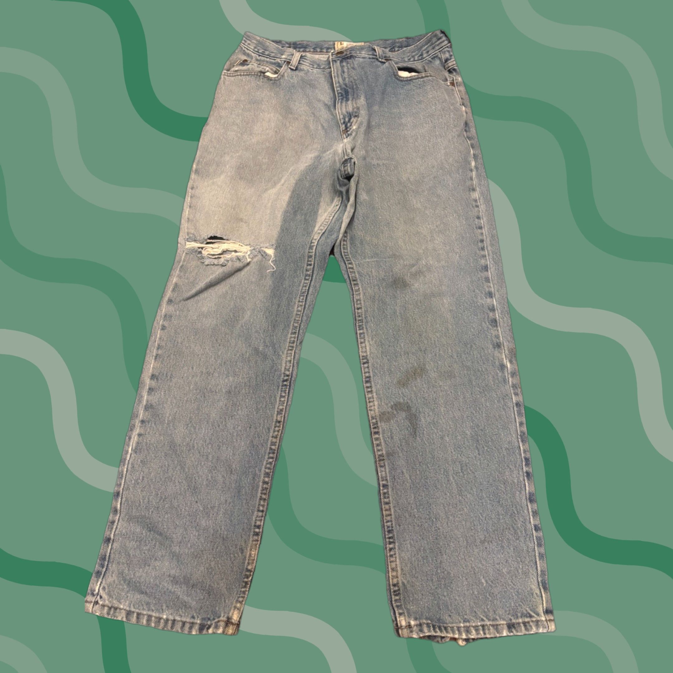 Vintage VINTAGE L.L.Bean Classic Fit Jeans Medium Wash Straight Leg 35 x 30 Mens 90s Logo Blue Denim Size US 35 - 1 Thumbnail