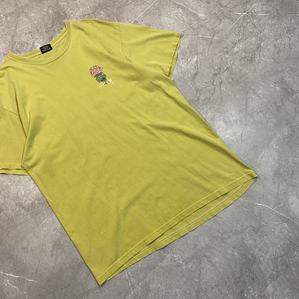 Other VINTAGE STUSSY TEE FLOWER BIG LOGO Size US L / EU 52-54 / 3 - 7 Thumbnail