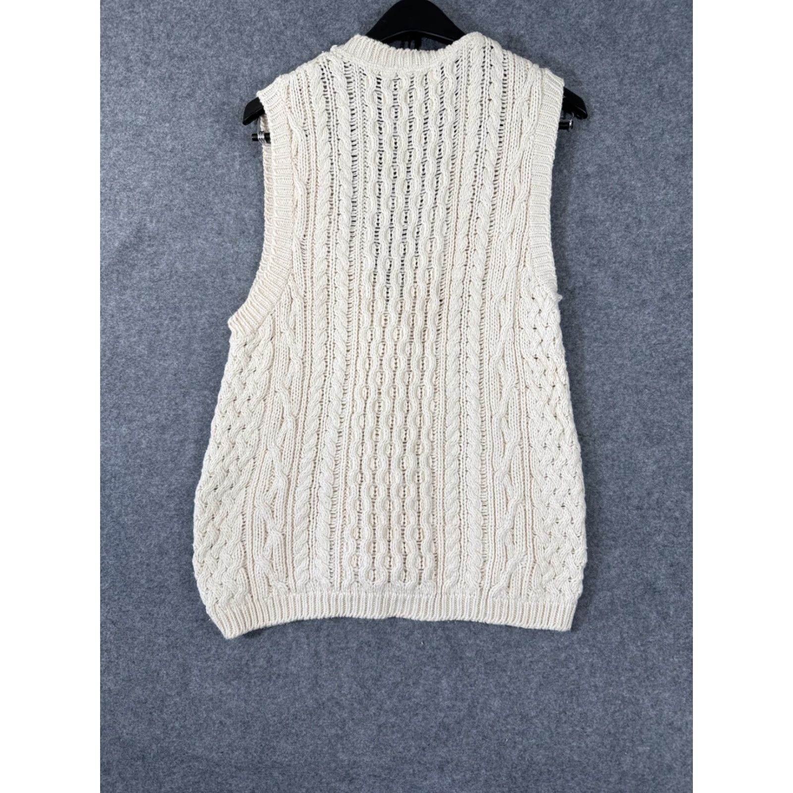 Vintage VINTAGE Cabela’s Sweater Vest Womens M Ivory Button Front V-Neck Cable Knit Sleeveless Knit Holiday USA Mens? Women? end. Size M / US 6-8 / IT 42-44 - 7 Thumbnail