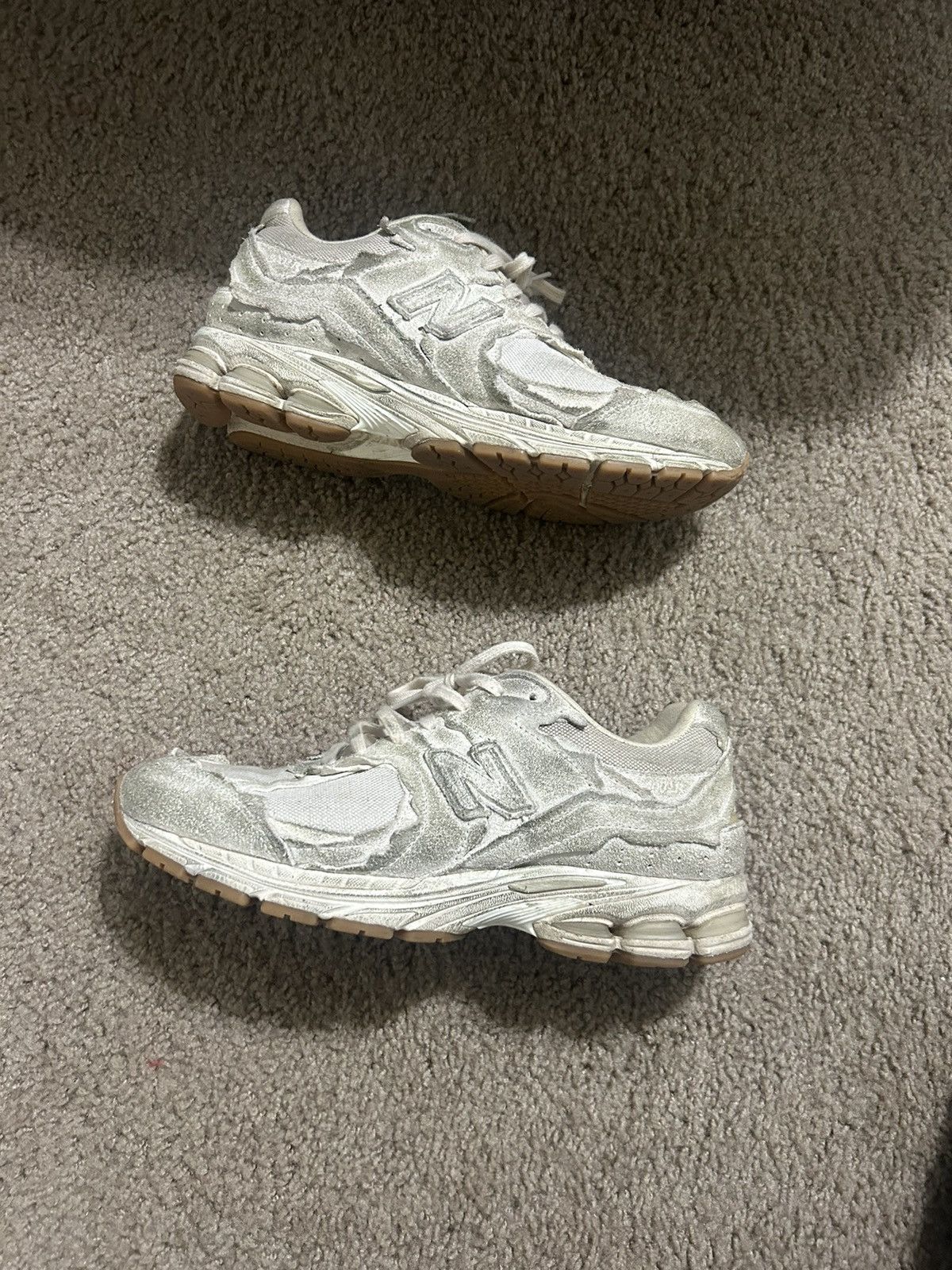 New Balance New balance 2002R Size US 8.5 / EU 41-42 - 2 Thumbnail