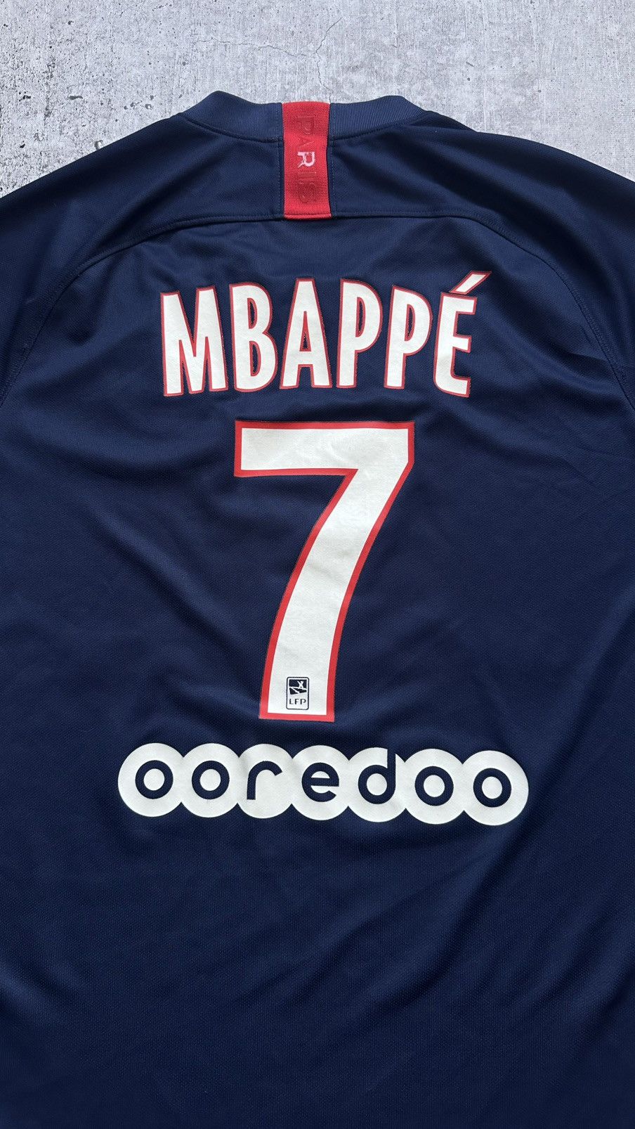 Nike 2019/20 Nike PSG Mbappe #7 Authentic Home Soccer Jersey Size US M / EU 48-50 / 2 - 18 Thumbnail