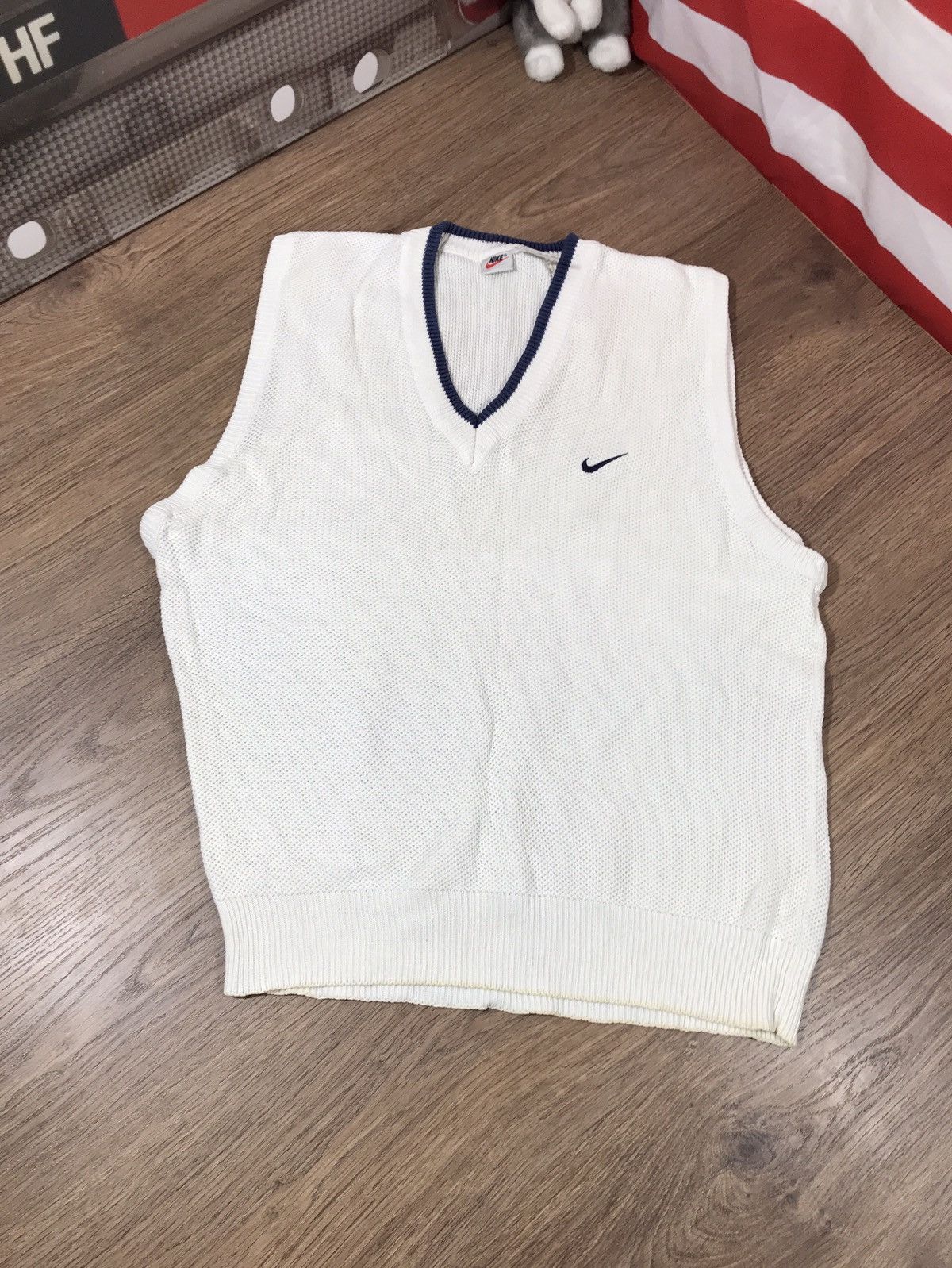 Vintage Vintage Nike 90s Knit Vest Size US L / EU 52-54 / 3 - 1 Thumbnail