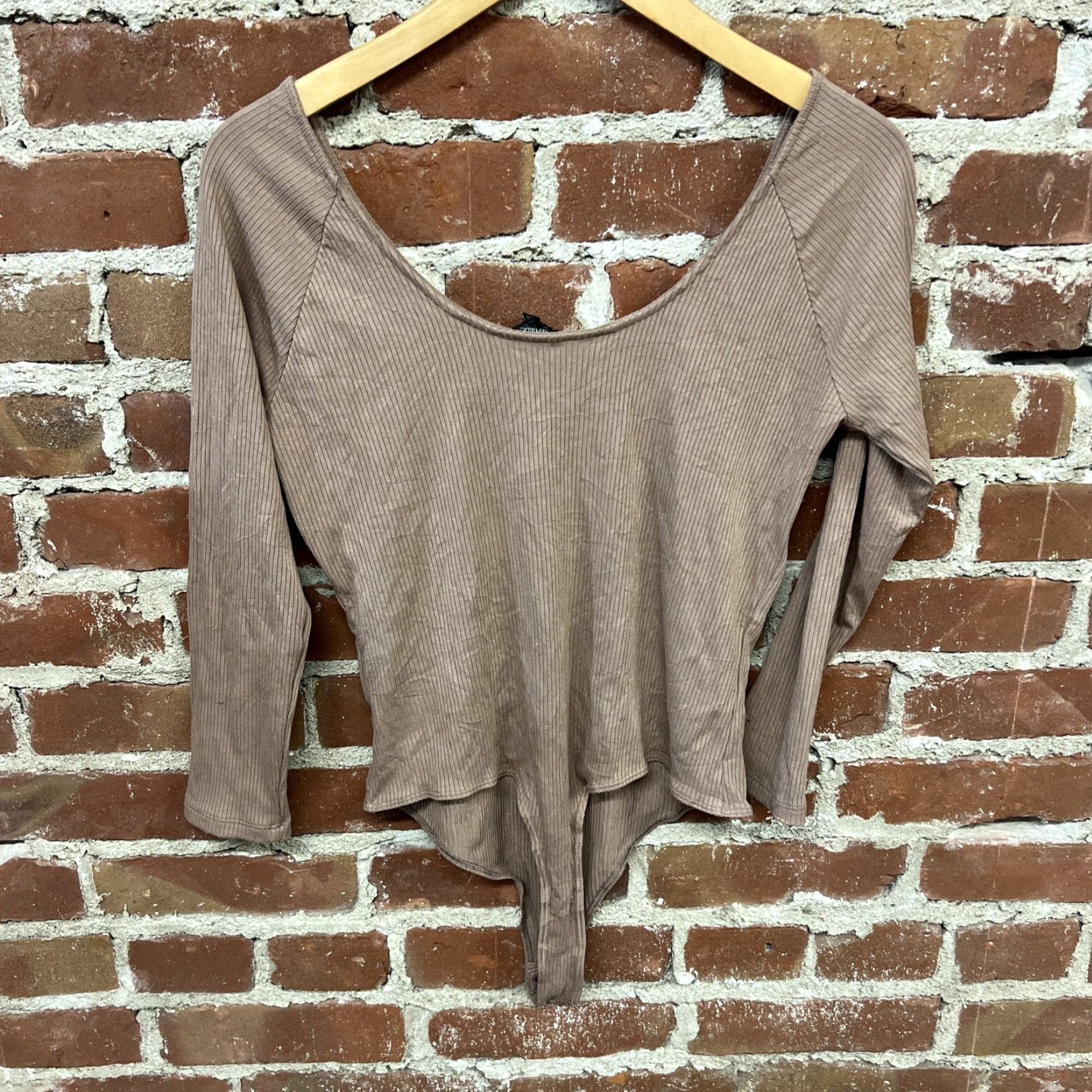 Banana Republic Banana Republic T-Shirt Bodysuit Long Sleeve Beige Medium M Casual Womens Size M / US 6-8 / IT 42-44 - 3 Thumbnail