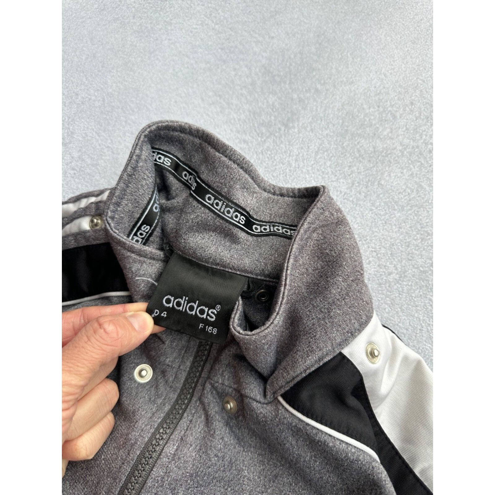 Adidas VTG Adidas Zip Overshirt Tee Size US S / EU 44-46 / 1 - 5 Thumbnail