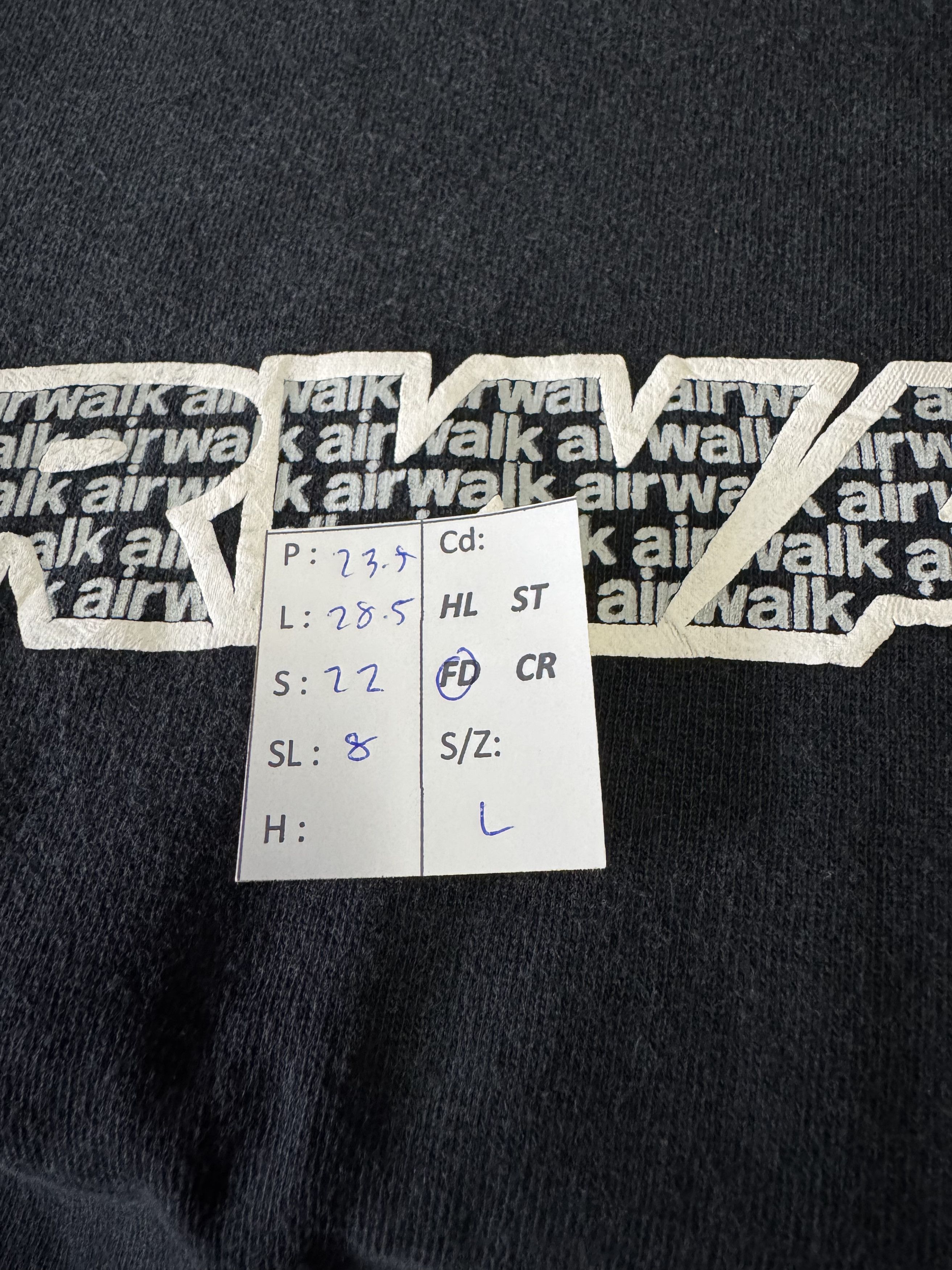 Airwalk THRASHED FADED VINTAGE Y2K AIRWALK VERY RARE JNCO DOGTOWN Size US L / EU 52-54 / 3 - 19 Thumbnail