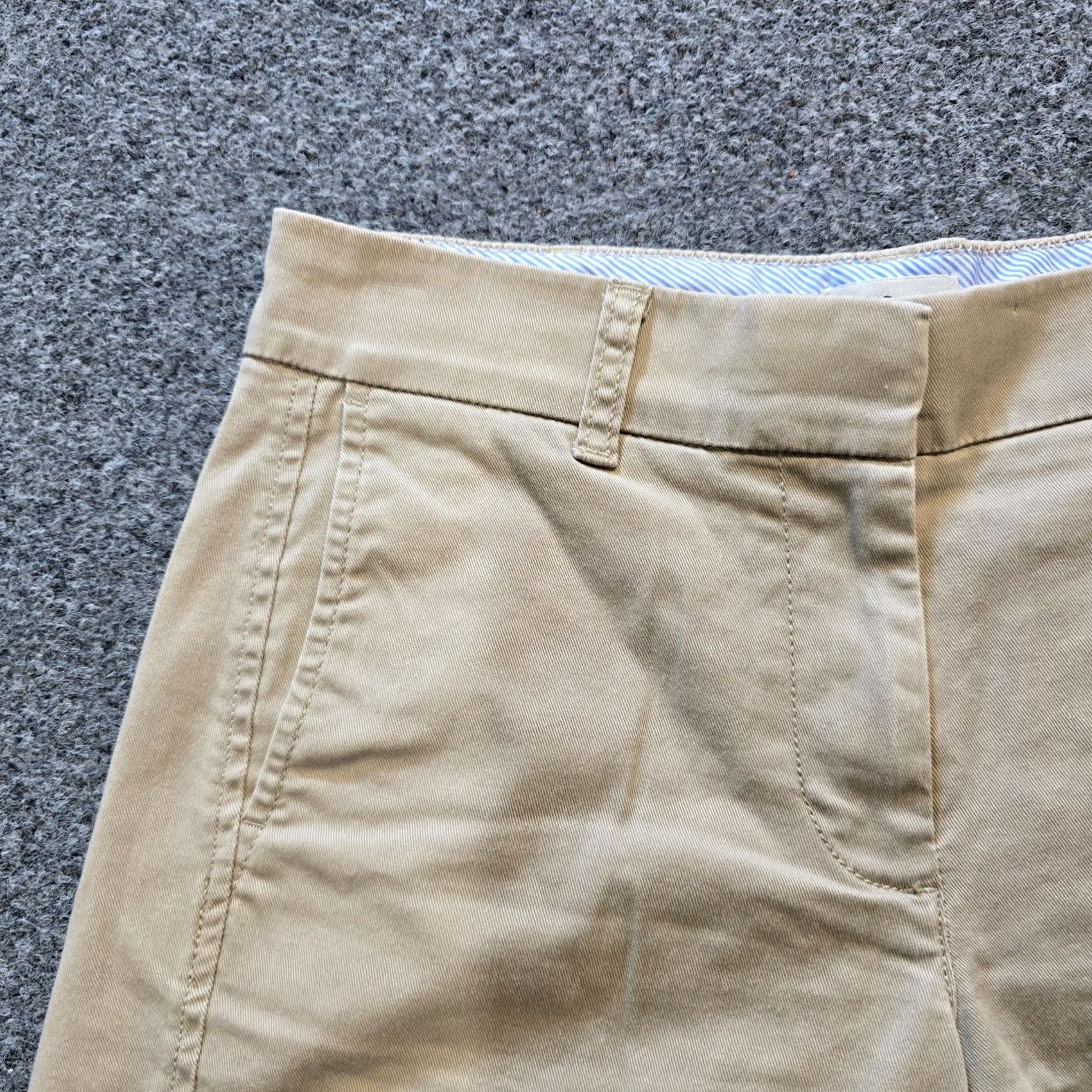 J.Crew J.CREW Short Womens Size 0 Tan Khaki 5 Inch Inseam Chino Preppy Capsule Casual Shirt? Size 25" / US 0 / IT 36 - 2 Thumbnail
