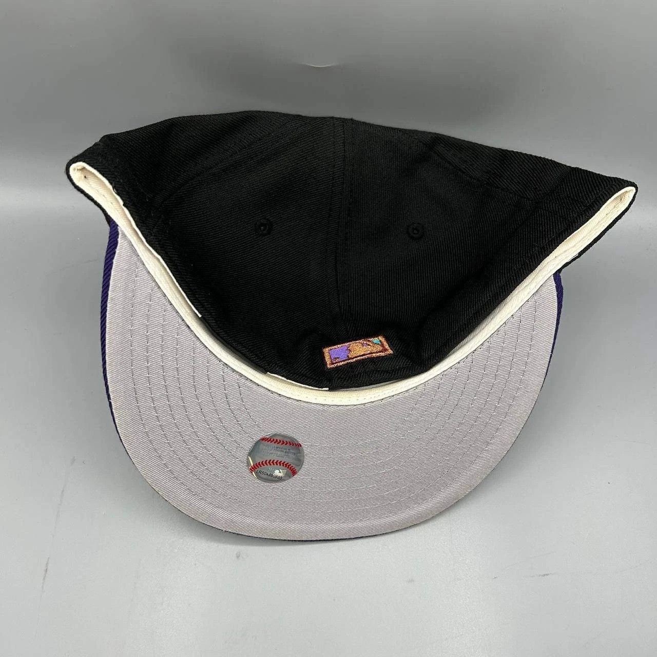 New Era Arizona Diamondbacks Men 7 7/8 Black Purple MLB Fitted Wool Size ONE SIZE - 5 Thumbnail