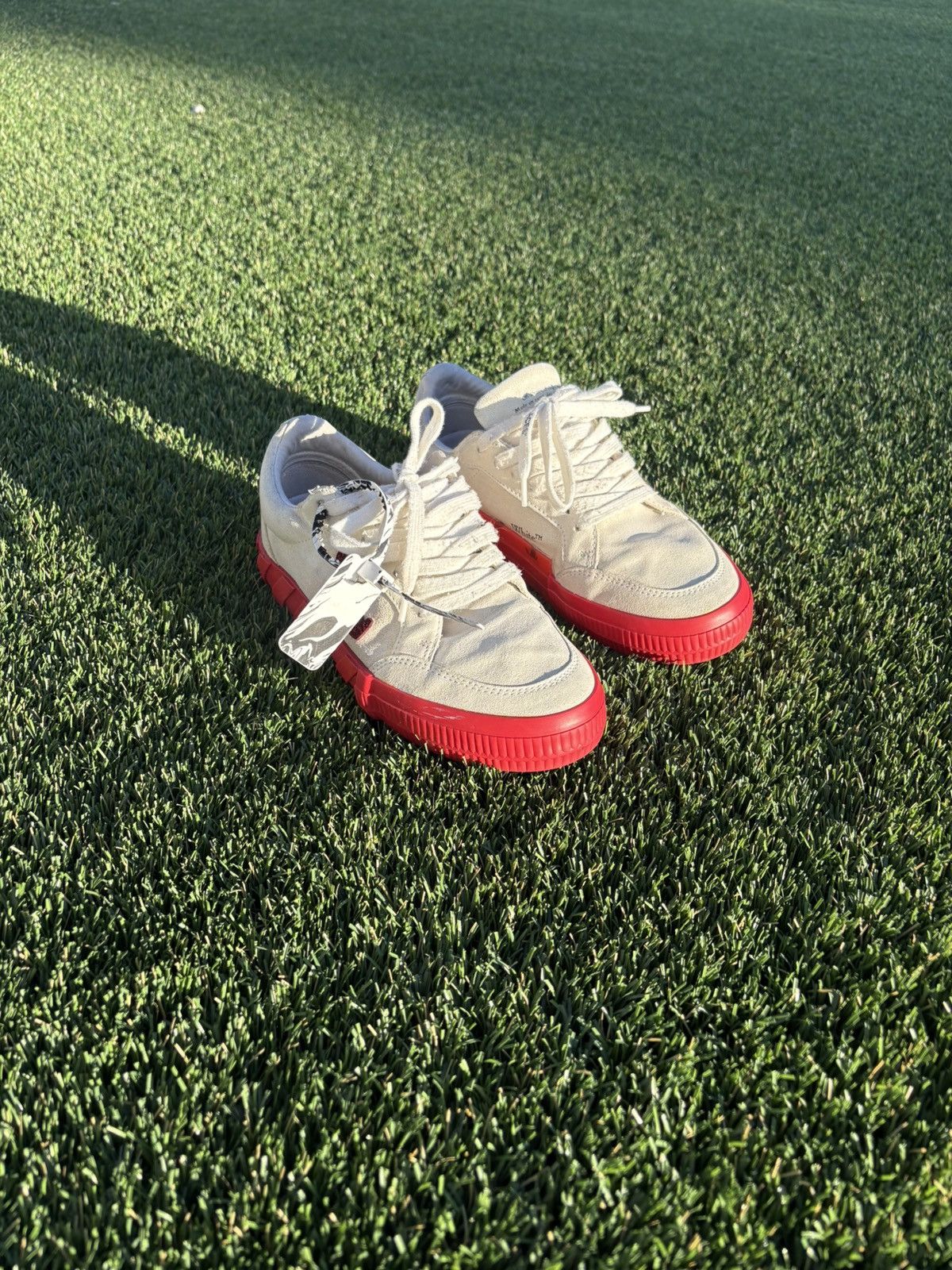 Off-White Off White Size US 7 / EU 40 - 2 Thumbnail
