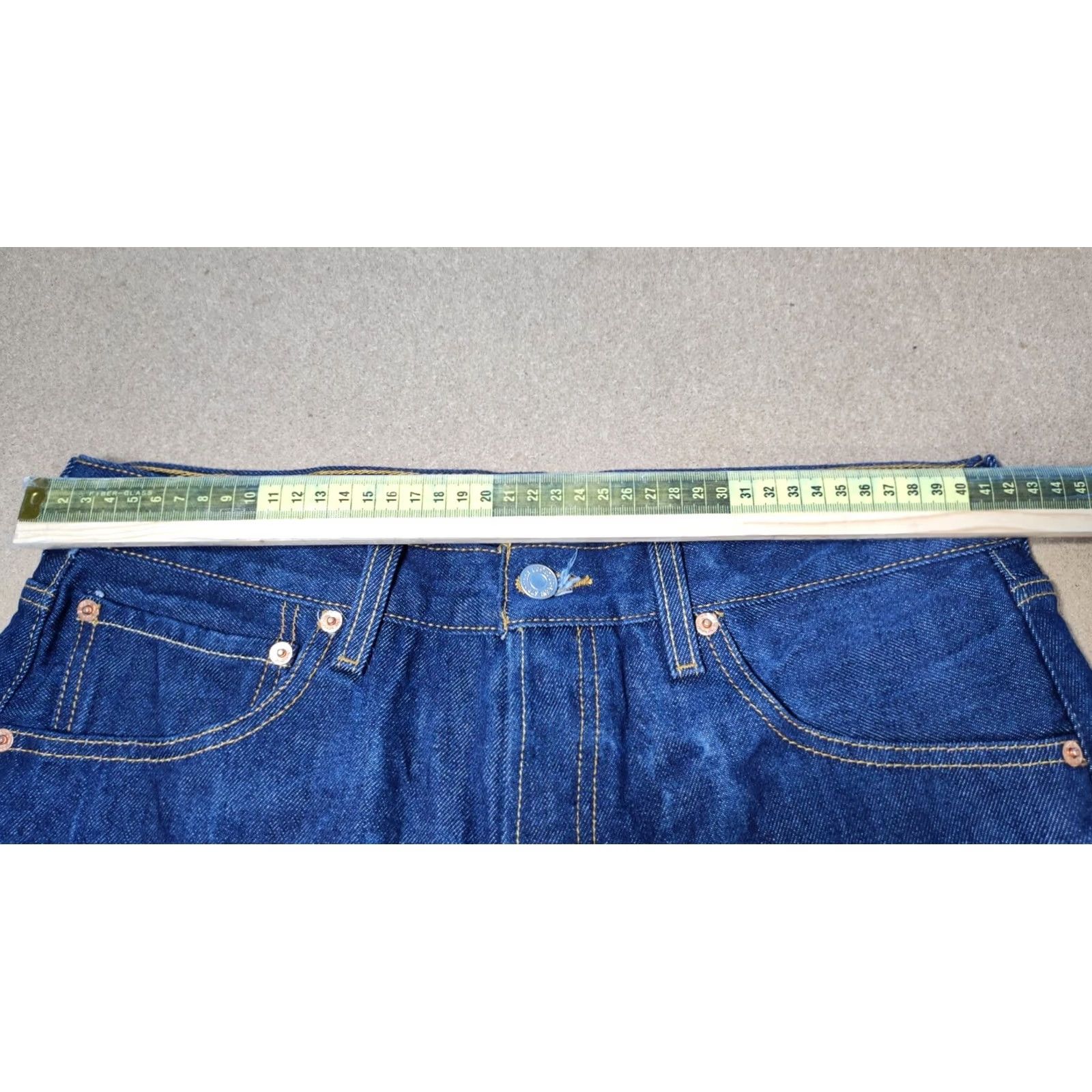 Levi's VINTAGE Levi's 501xx Jeans Denim Blue 34 34 Inseam 27 High Rise Button Fly Mens Regular Capri Short Style 501xx Size US 34 / EU 50 - 3 Thumbnail
