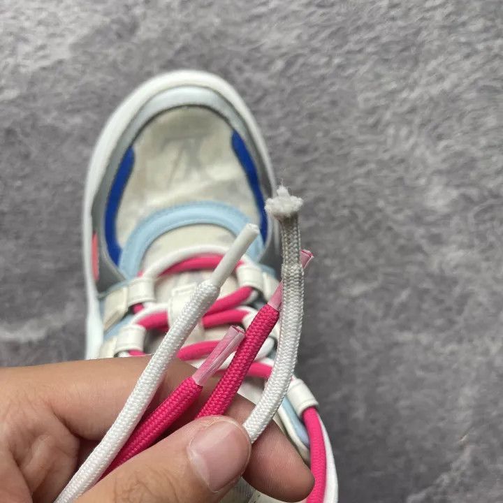 Louis Vuitton Louis Vuitton Archlight Sport Casual Sneakers for Women -25 Size US 5 / IT 35 - 8 Thumbnail