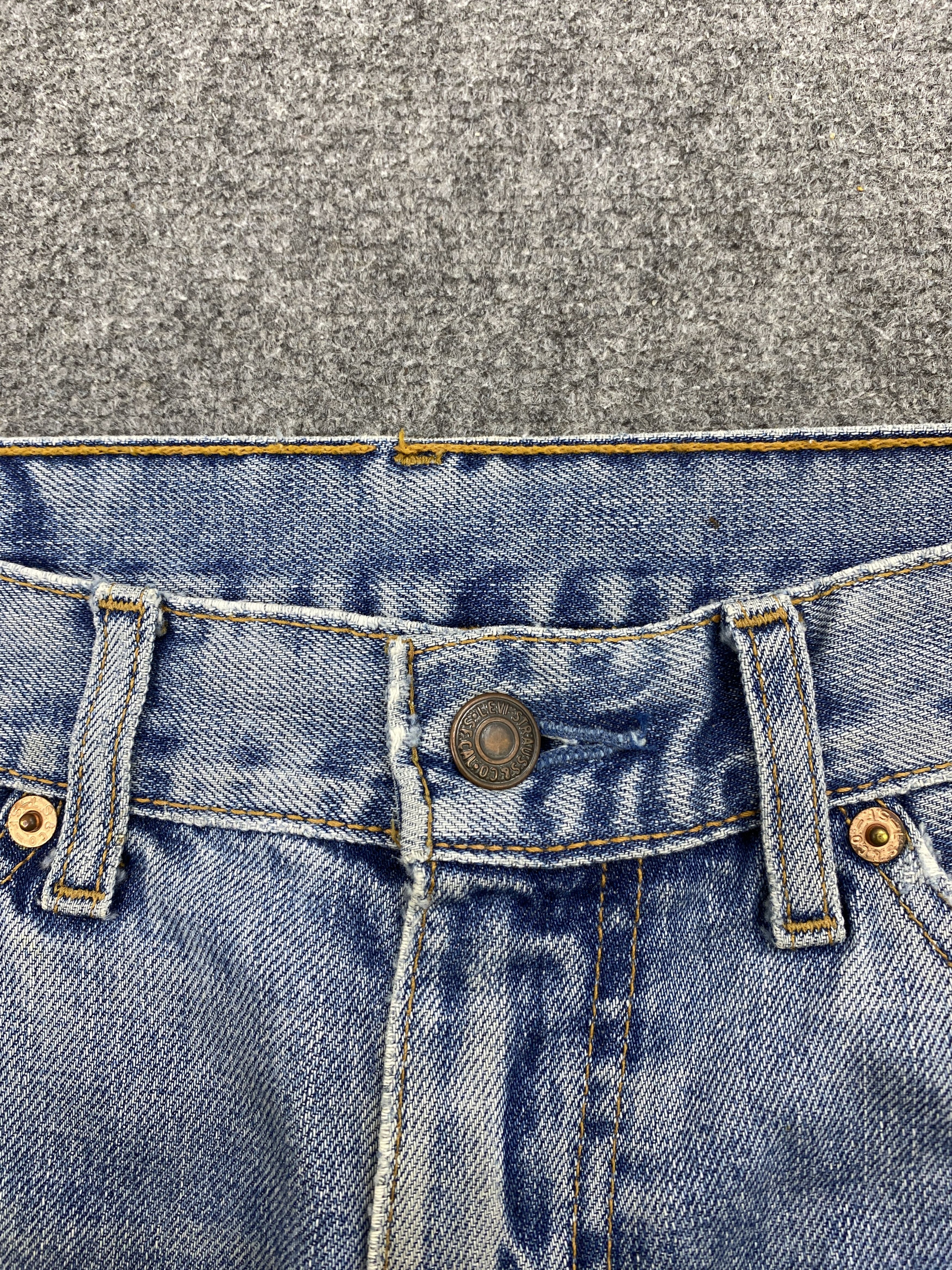 Vintage 90s Levi's 517 Flared Bootcut Jeans