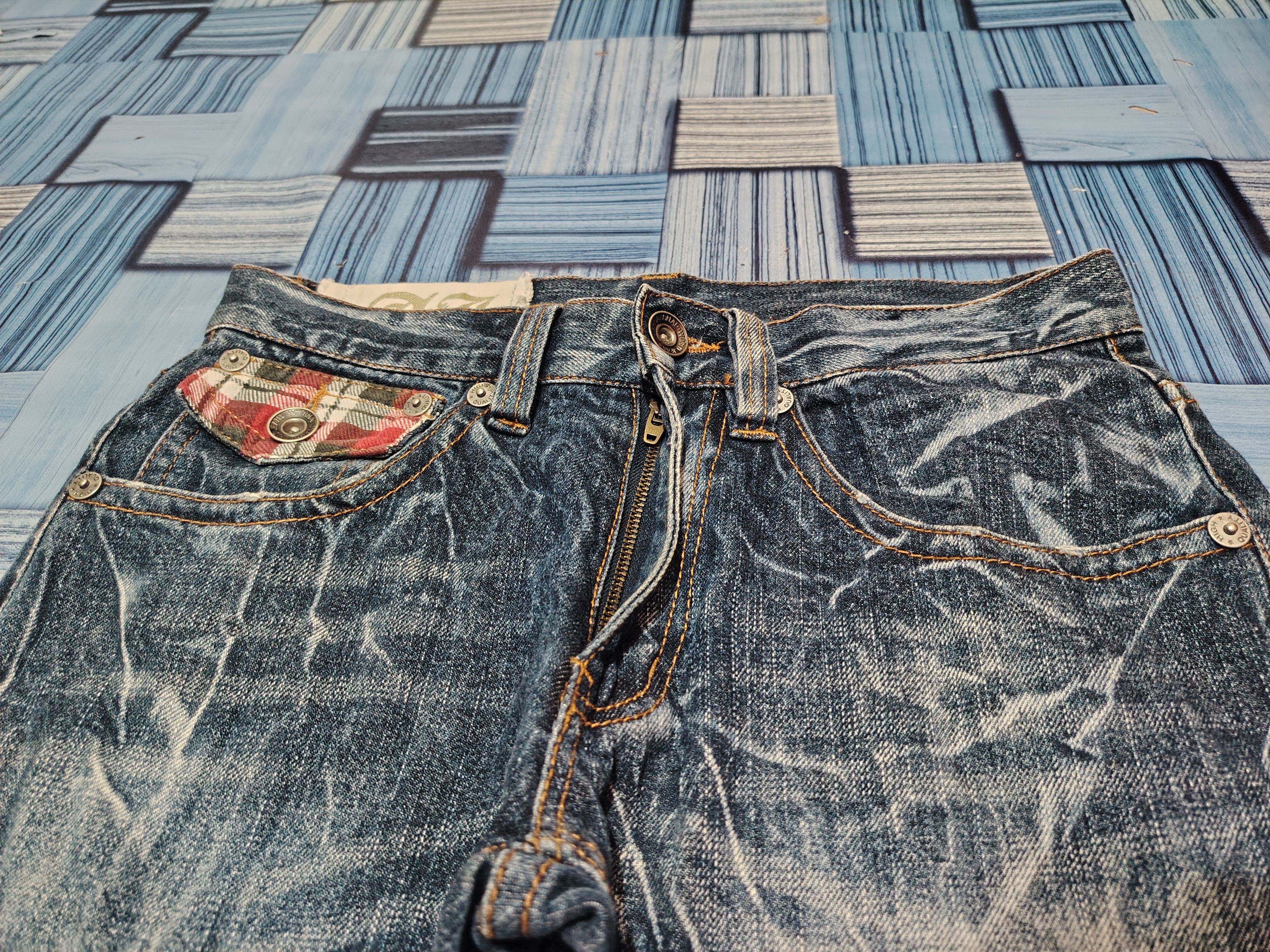 Who Decides War Japanese Antful Jeans Distressed Clawmark Flared Jeans Size US 29 - 7 Thumbnail