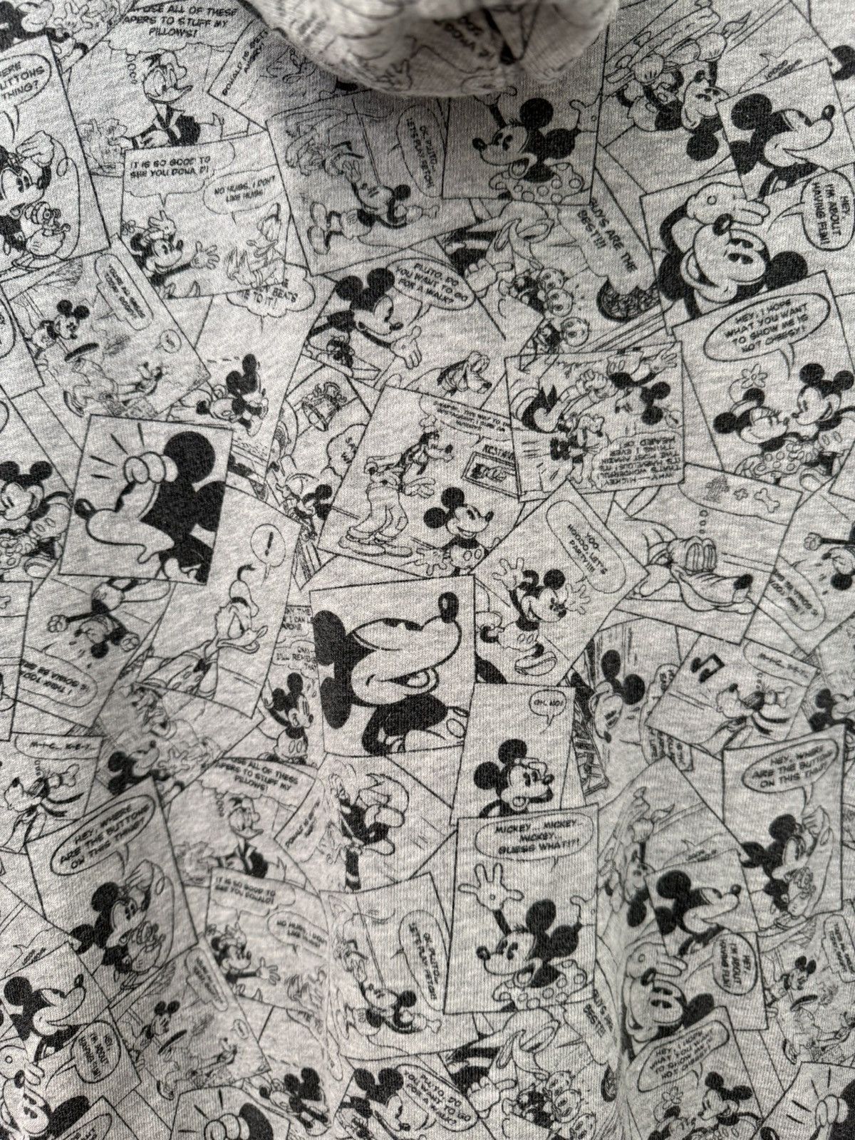 Disney Disneyland Paris Exclusive Mickey Mouse Full Zip Hoodie Size US M / EU 48-50 / 2 - 5 Thumbnail