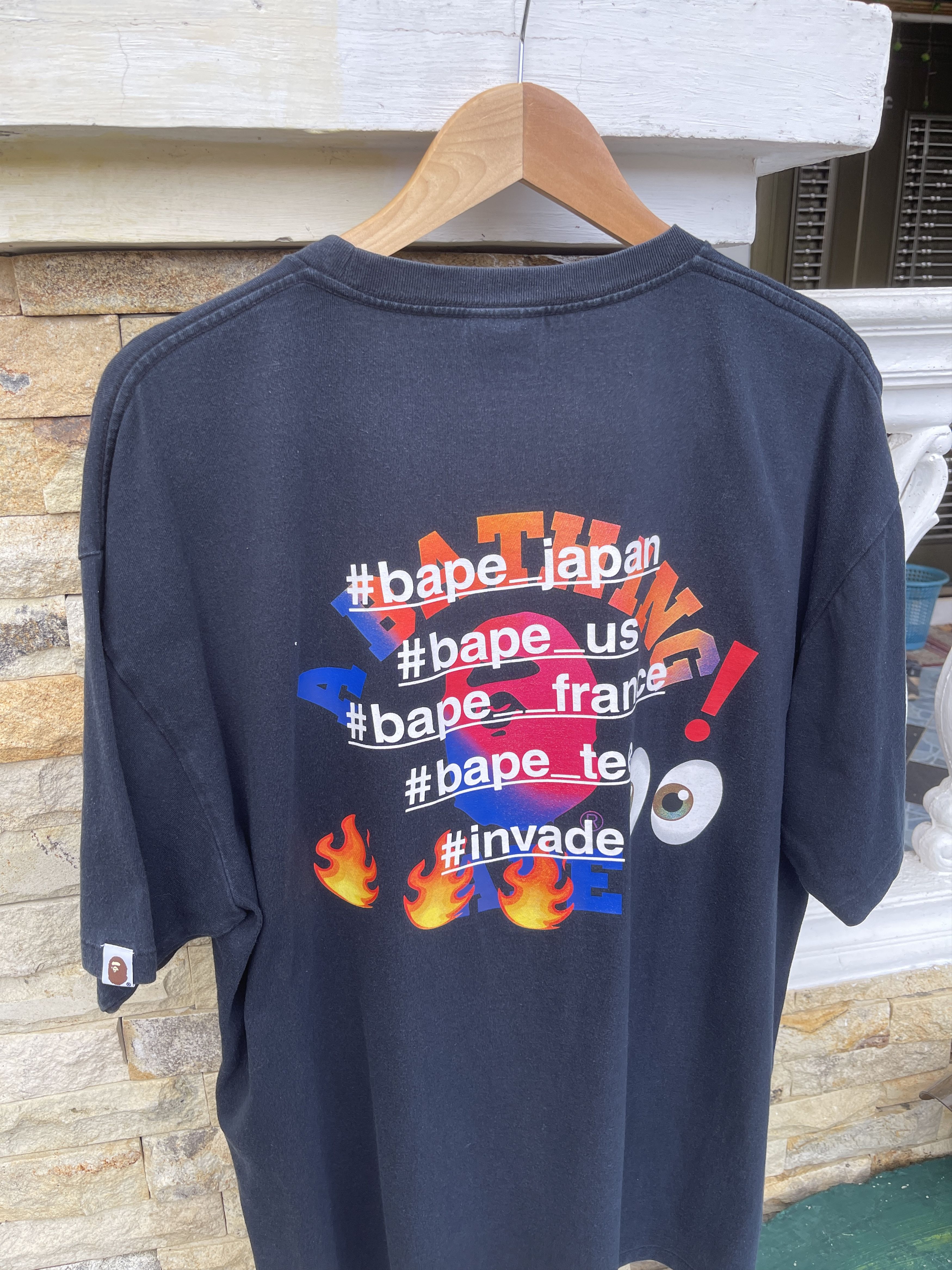 Bape Last Drop🔥Rare🔥Vintage Bape Fire College Emoji T-Shirt Size US XXL / EU 58 / 5 - 4 Thumbnail
