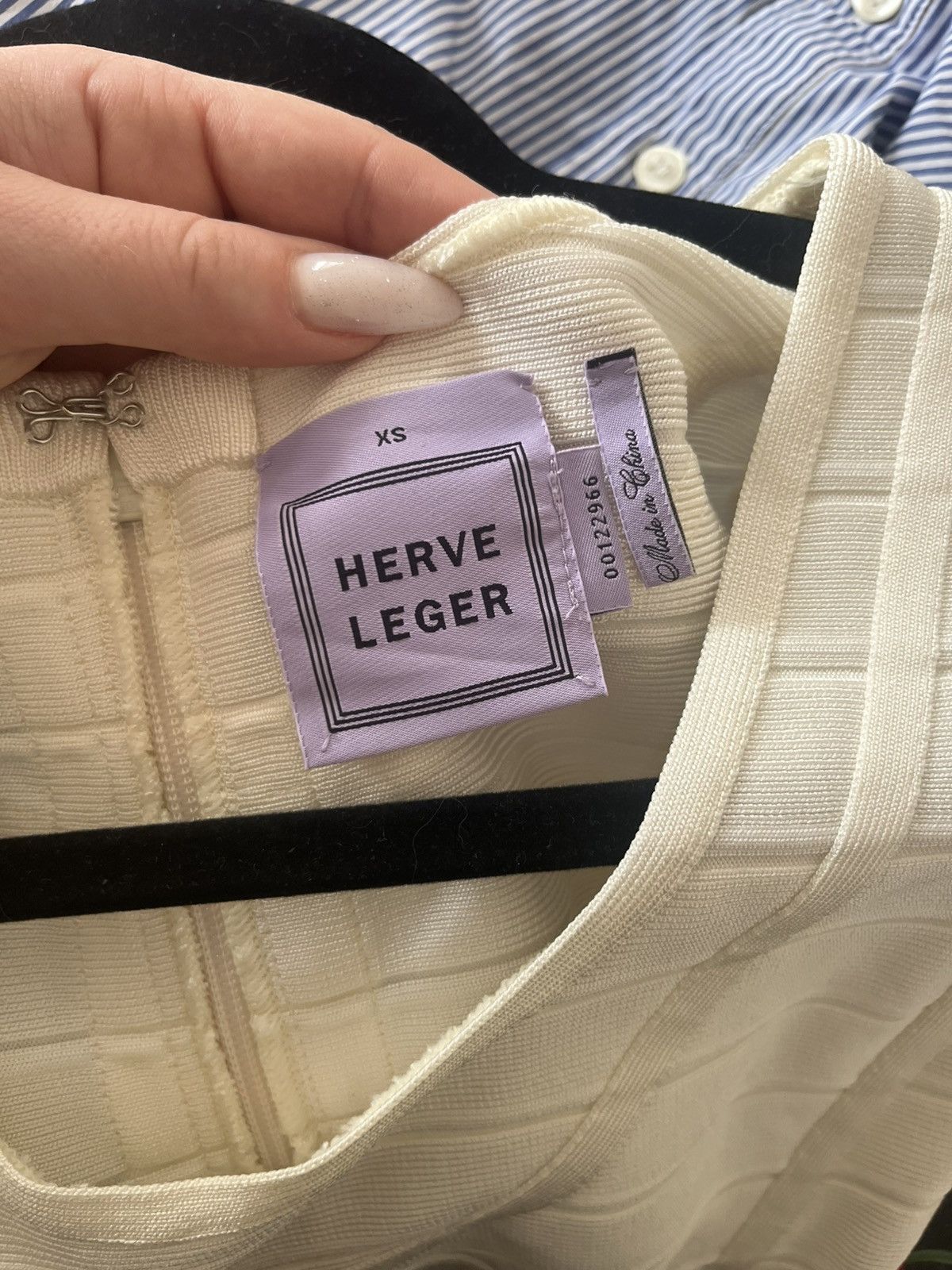 Herve Leger Hervé Leger offwhite bodycon elastic mini dress XS Size XS / US 0-2 / IT 36-38 - 6 Thumbnail