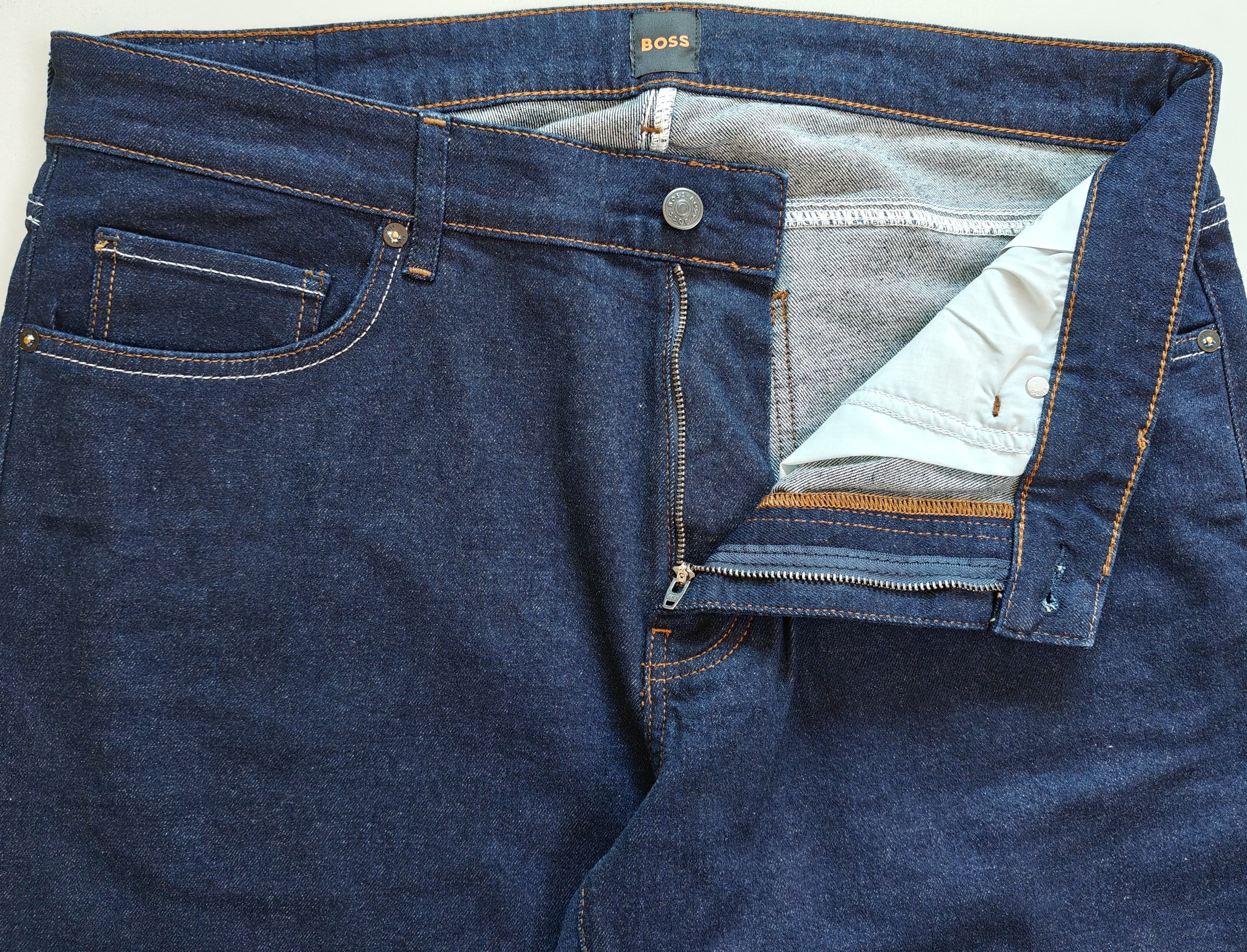 Hugo Boss HUGO BOSS Regular fit Men's Jeans Free Shipping T/6133 Size US 36 / EU 52 - 10 Thumbnail