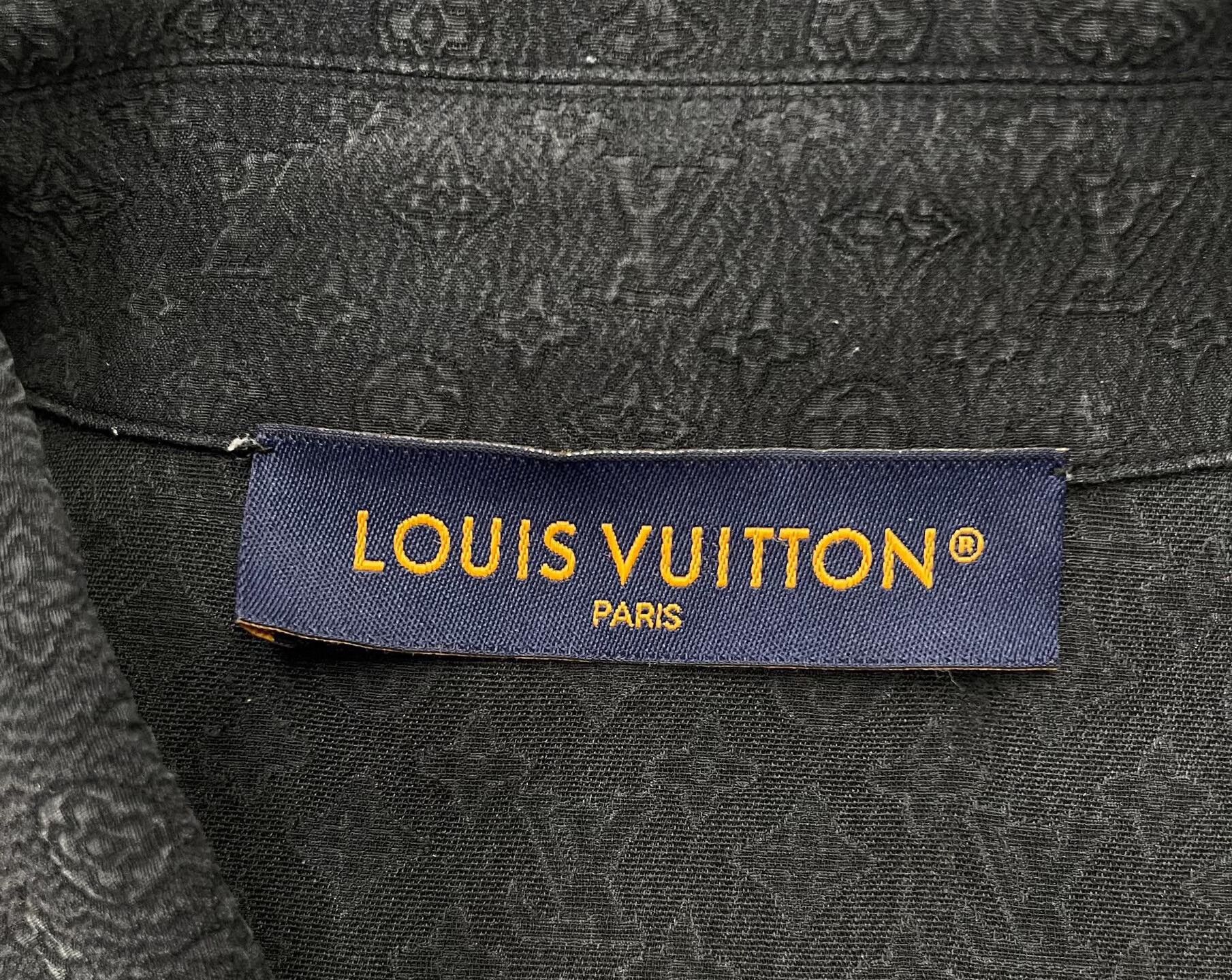 Louis Vuitton luxury logo short sleeve shirt size S Size US S / EU 44-46 / 1 - 5 Thumbnail