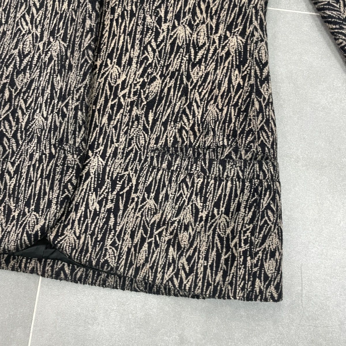 Versace × Vintage Vintage Gianni Versace Women Wool Blazer Size 42 Size M / US 6-8 / IT 42-44 - 7 Thumbnail