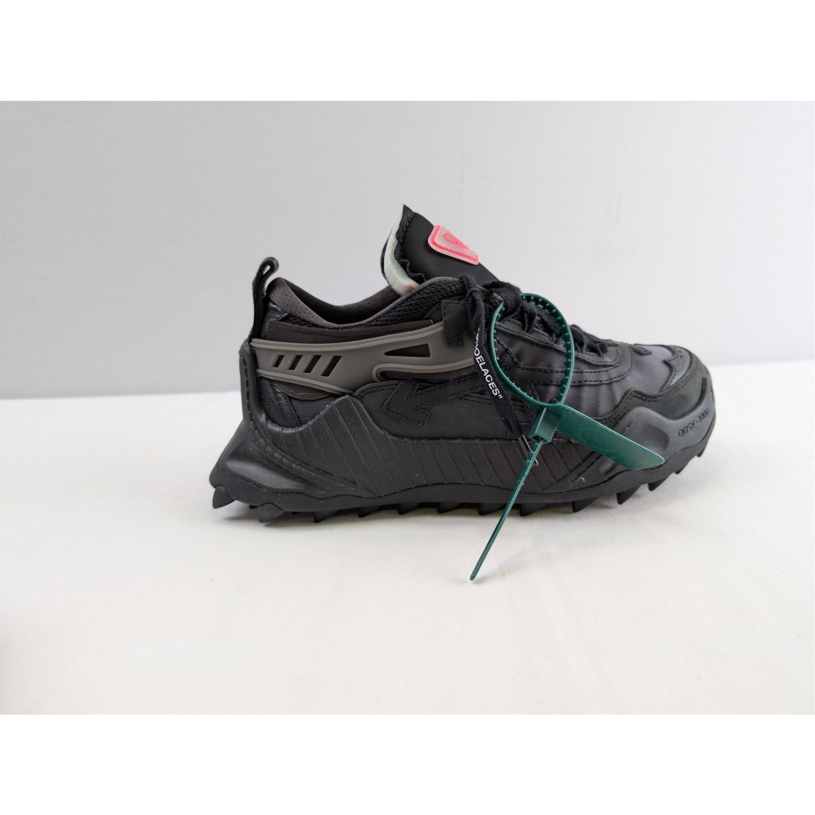 Off-White o1rshd1 Odsy-1000 sneakers in black Size US 6 / EU 39 - 4 Thumbnail