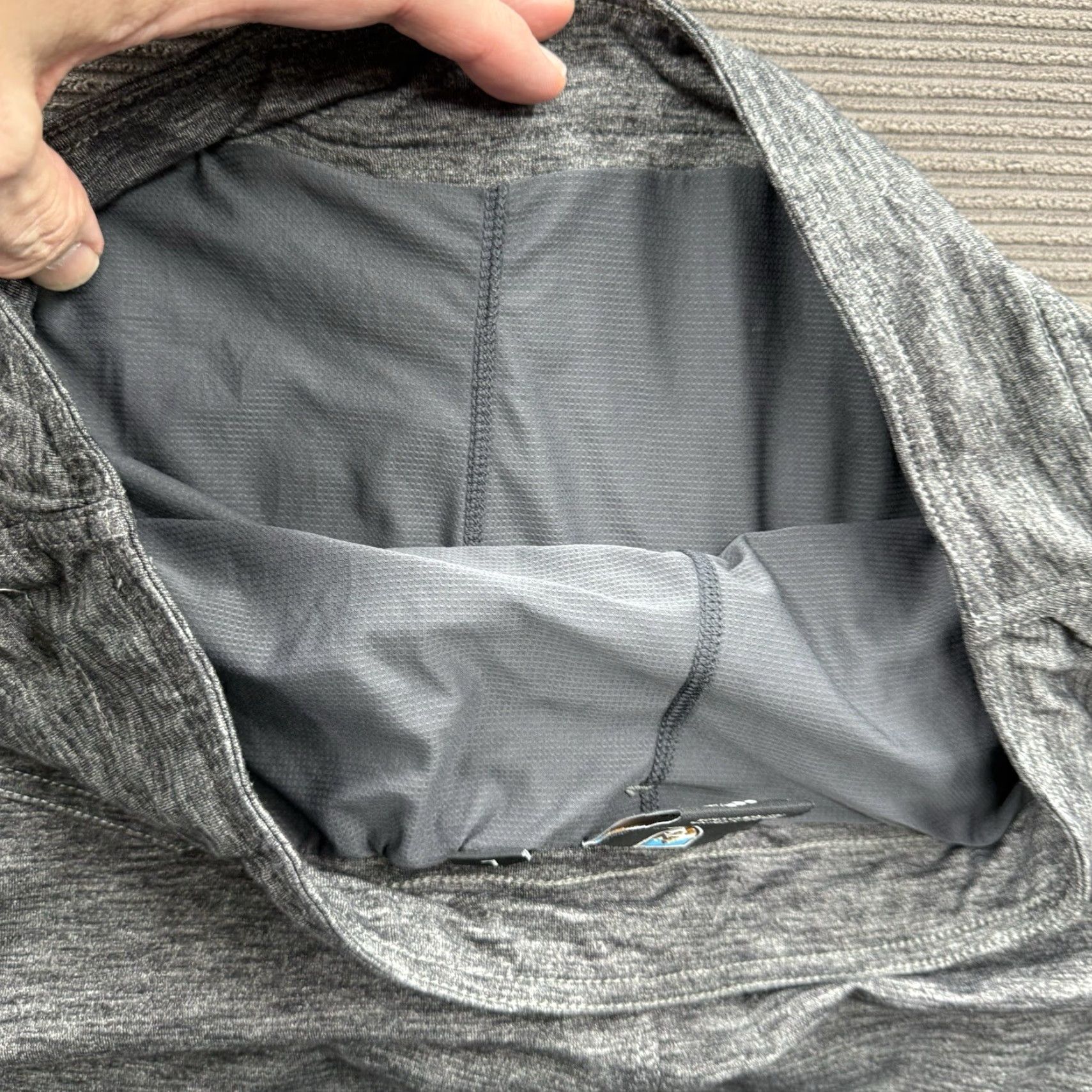 Vintage Kuhl Mova Cargo Skort Women L Gray Polyester Outdoors Hiking Walking Skort Cargo Pockets Activewear Women’s Size ONE SIZE - 8 Thumbnail