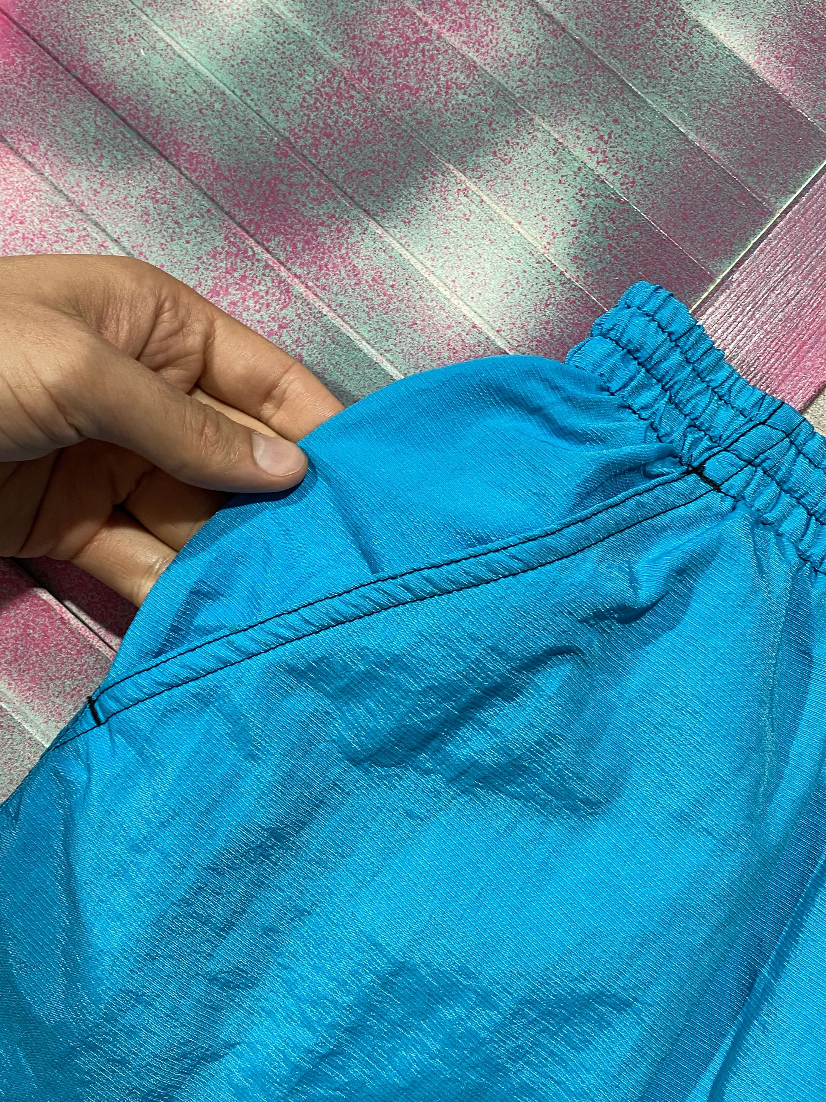 Speedo Vintage 90s SPEEDO Nylon Shorts Size US 34 / EU 50 - 9 Thumbnail