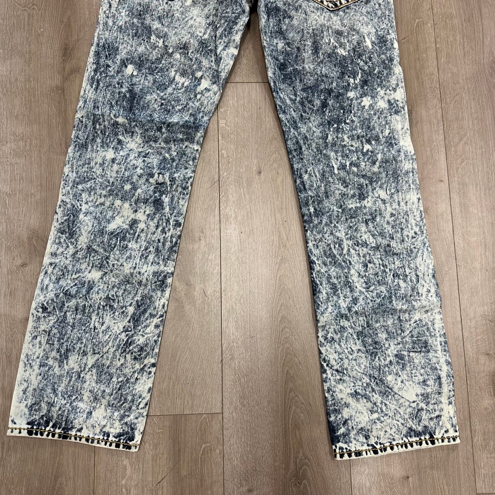True Religion True Religion Acid Wash Straight leg denim jeans size 32 Size US 32 / EU 48 - 3 Thumbnail